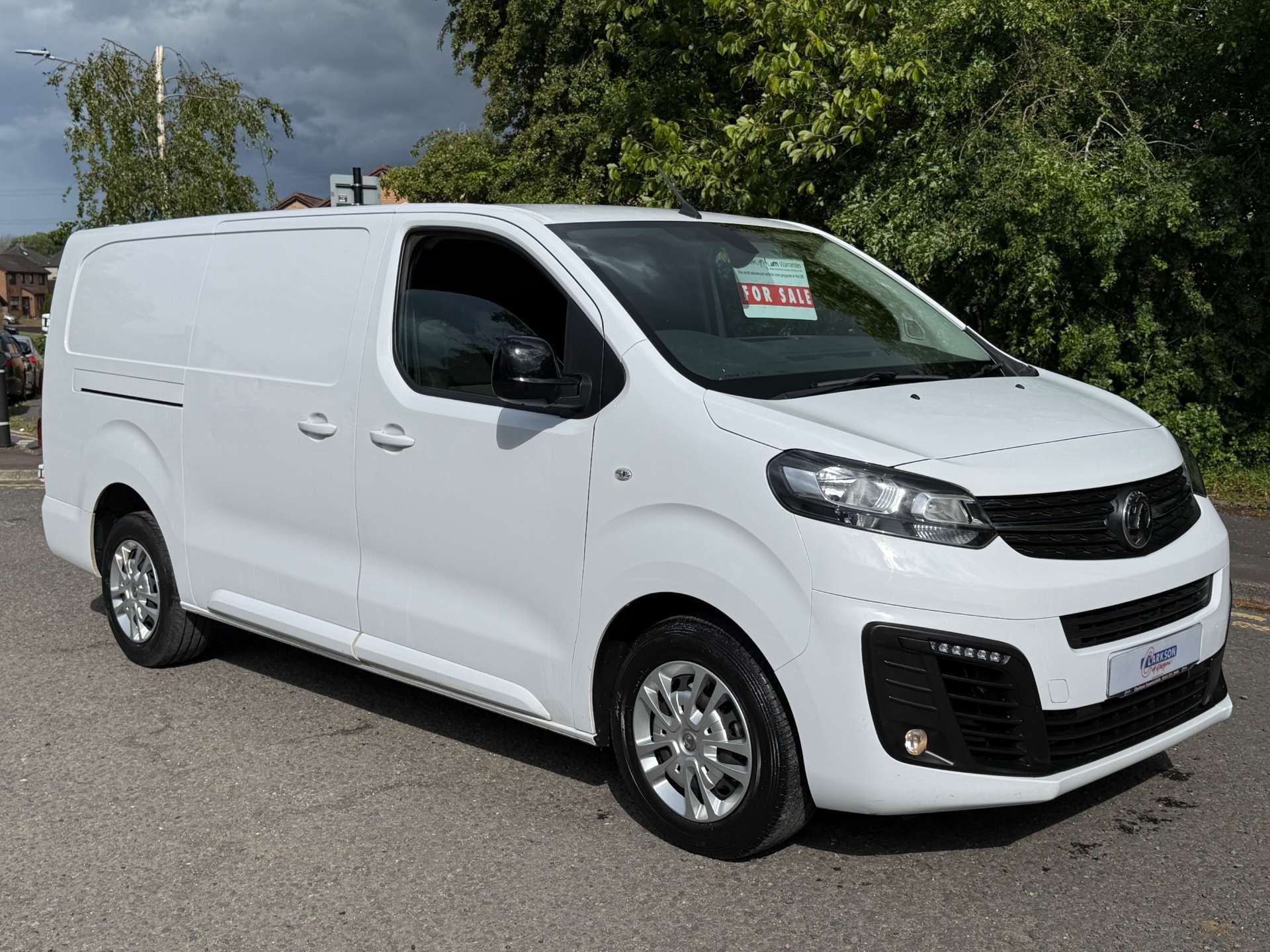 VAUXHALL VIVARO F2900 Sportive L2 #0