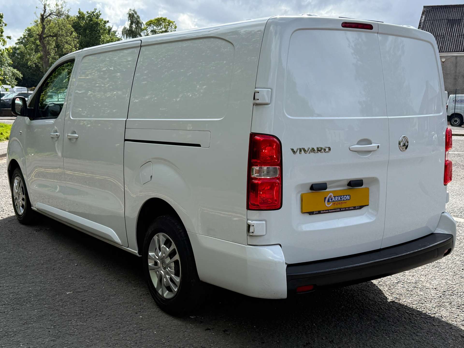 VAUXHALL VIVARO F2900 Sportive L2 #4