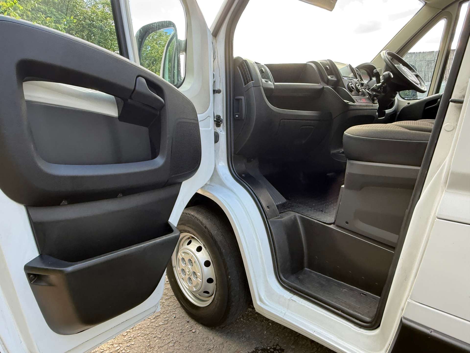 CITROEN RELAY 35 L3H2 Enterprise Edition Blue HDi #4