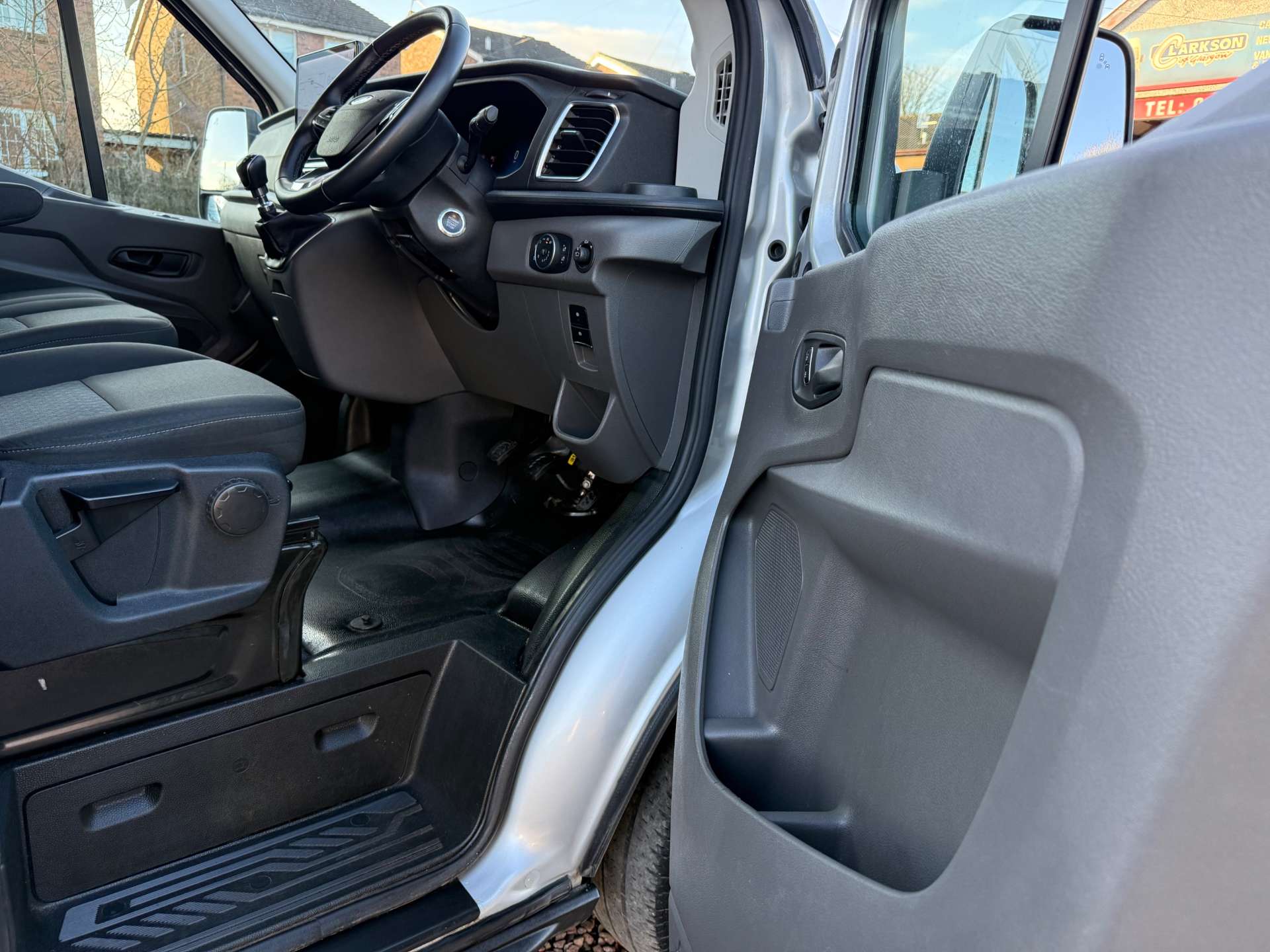 FORD TRANSIT 350 L3H2 Limited 2.0 EcoBlue 165ps #15