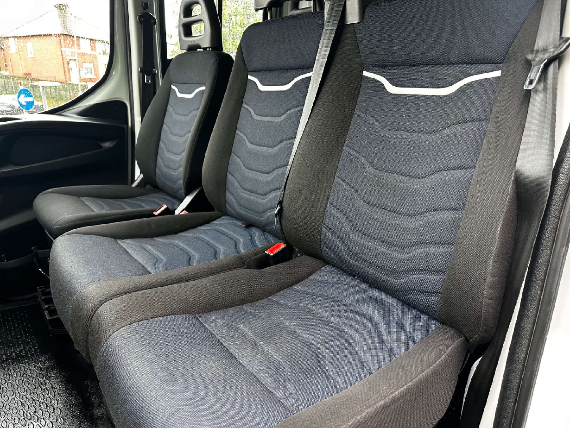 IVECO DAILY 2.3 35C14B CrewCab Tipper (7 seat) #5