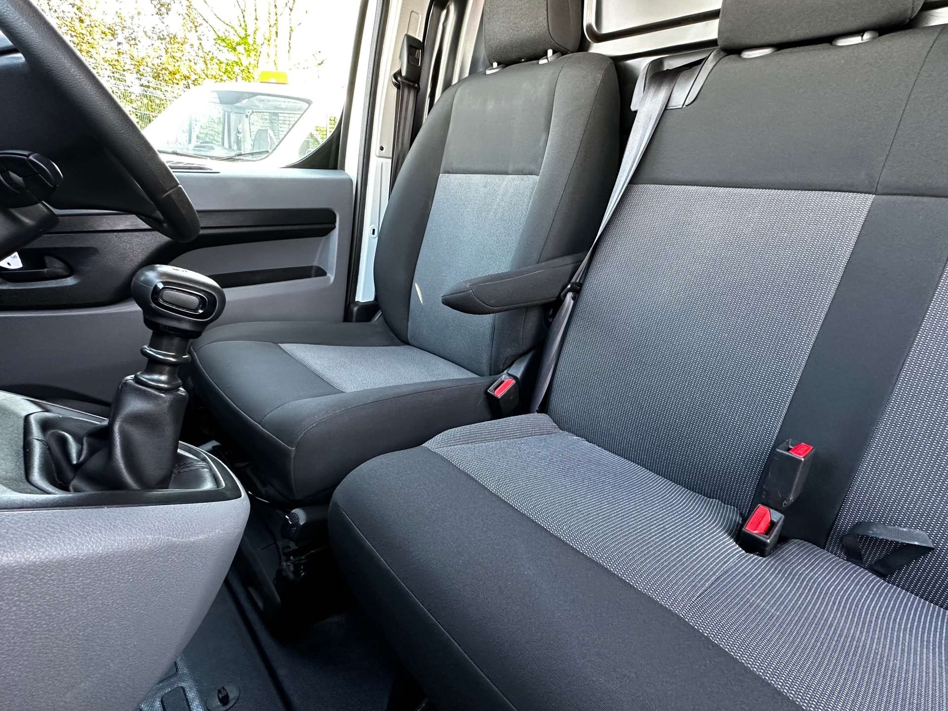 VAUXHALL VIVARO 2900 Dynamic L2 (Choice) #26