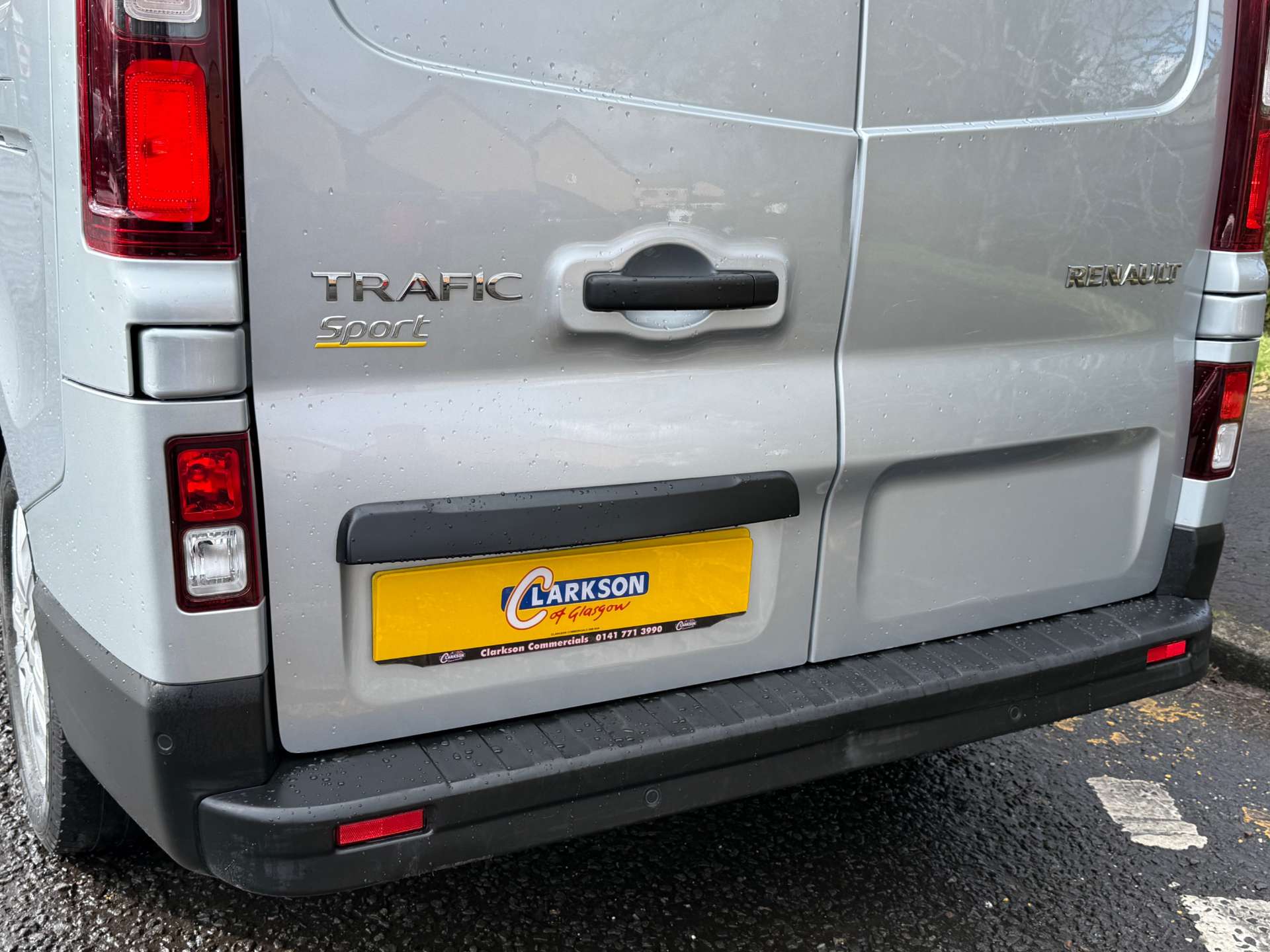 RENAULT TRAFIC 2.0 Trafic LL30 Sport 6 seat CrewVan #10