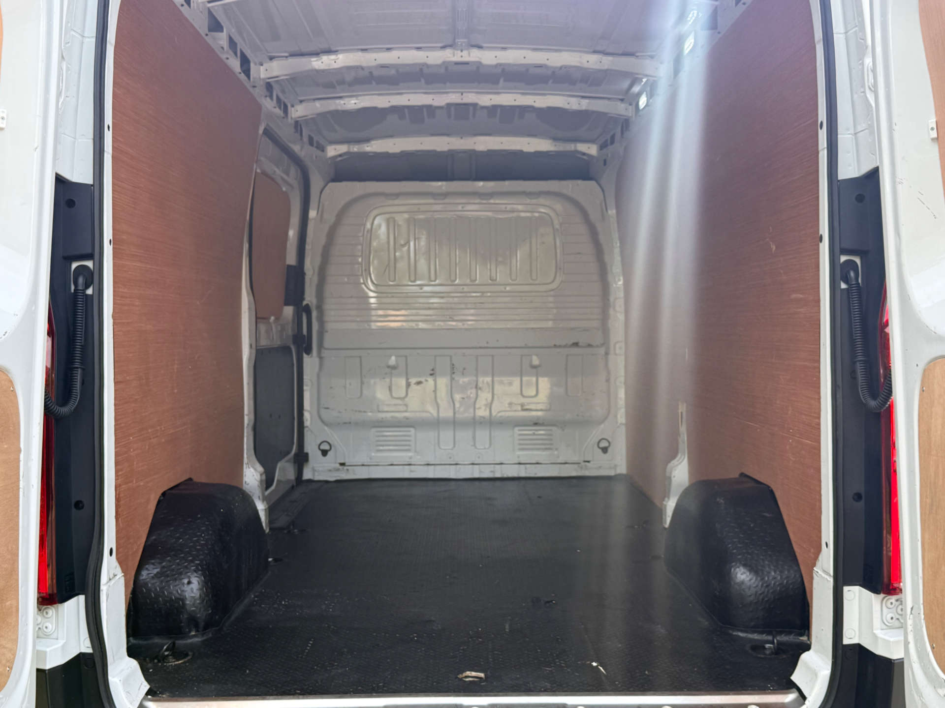 MAXUS DELIVER 9 2.0 LWB (Choice of 2) #15