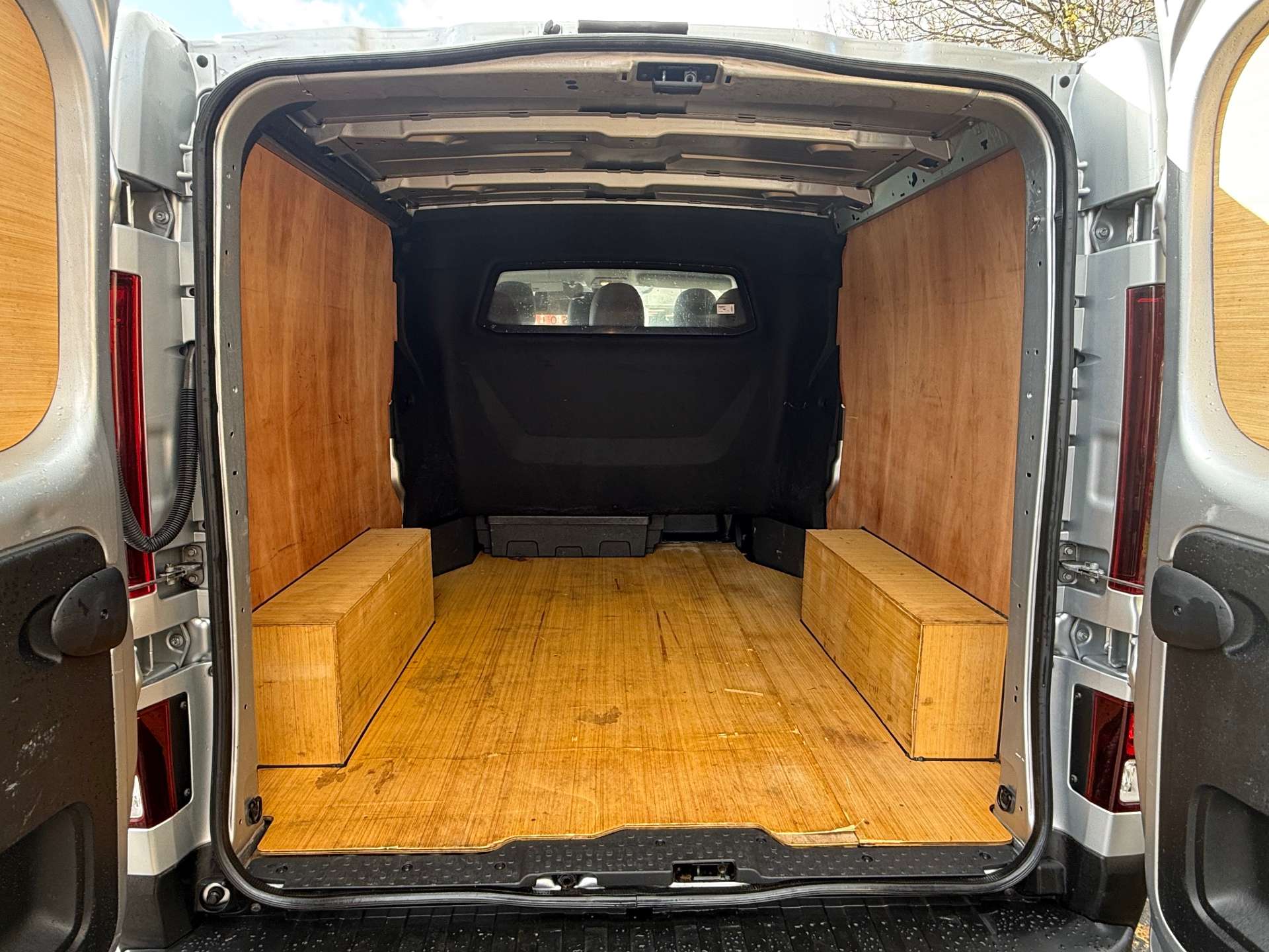 RENAULT TRAFIC 2.0 Trafic LL30 Sport 6 seat CrewVan #13