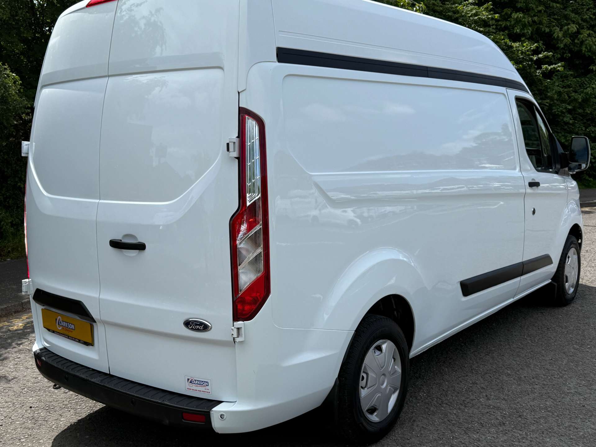 FORD TRANSIT CUSTOM 300 Trend L2H2 18000 miles #4