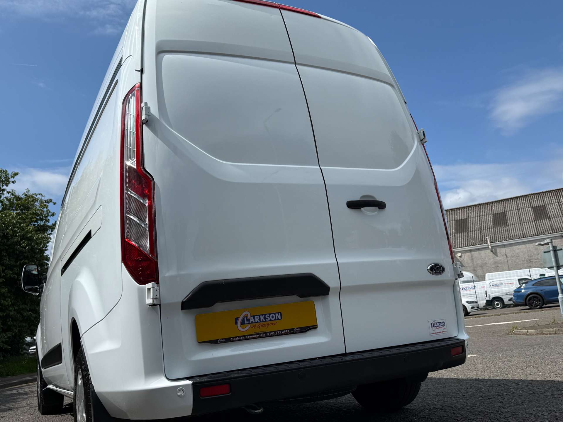 FORD TRANSIT CUSTOM 300 Trend L2H2 18000 miles #12