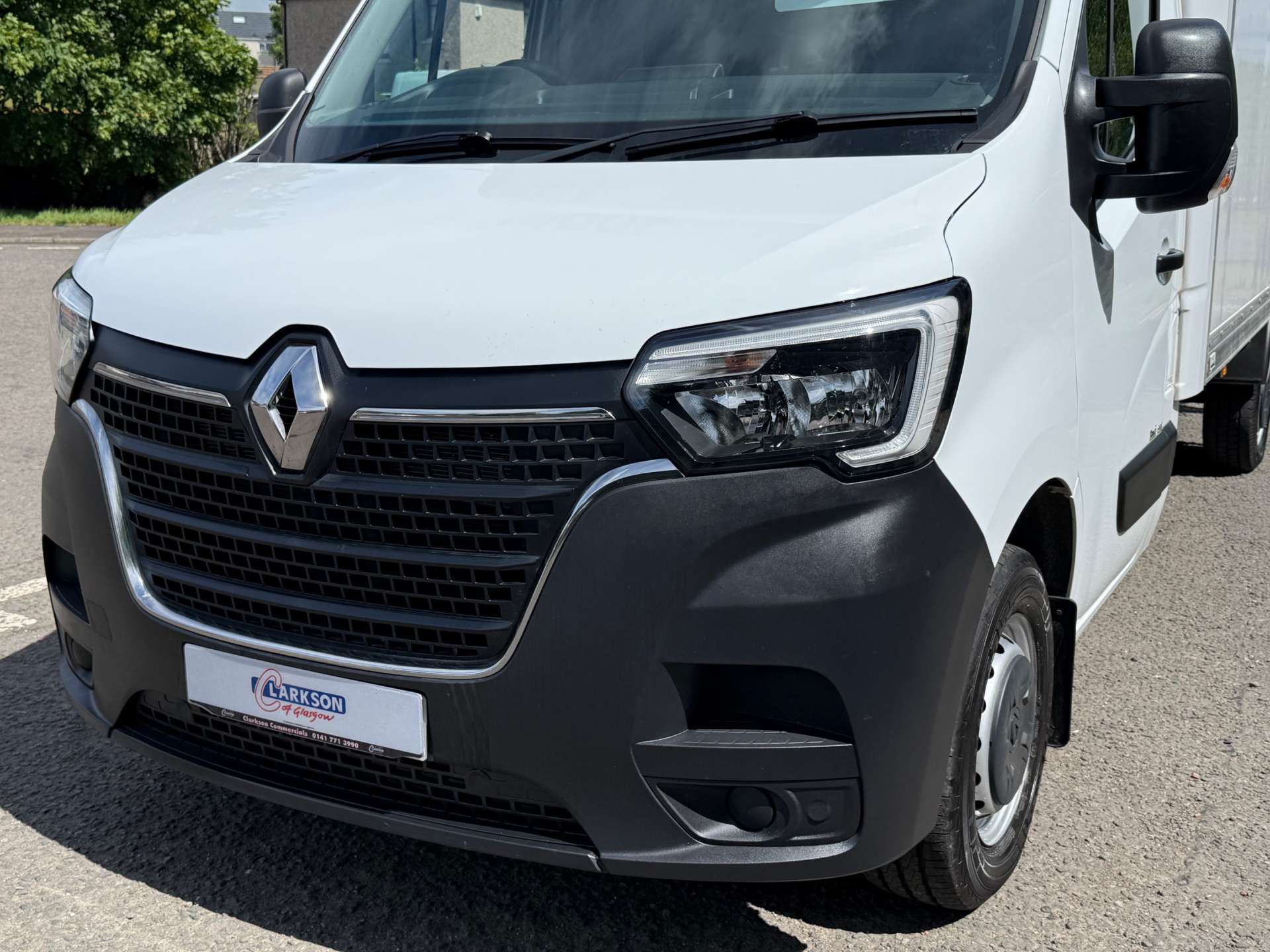 RENAULT MASTER LL35 Business Luton Box Van (with T/L) #8