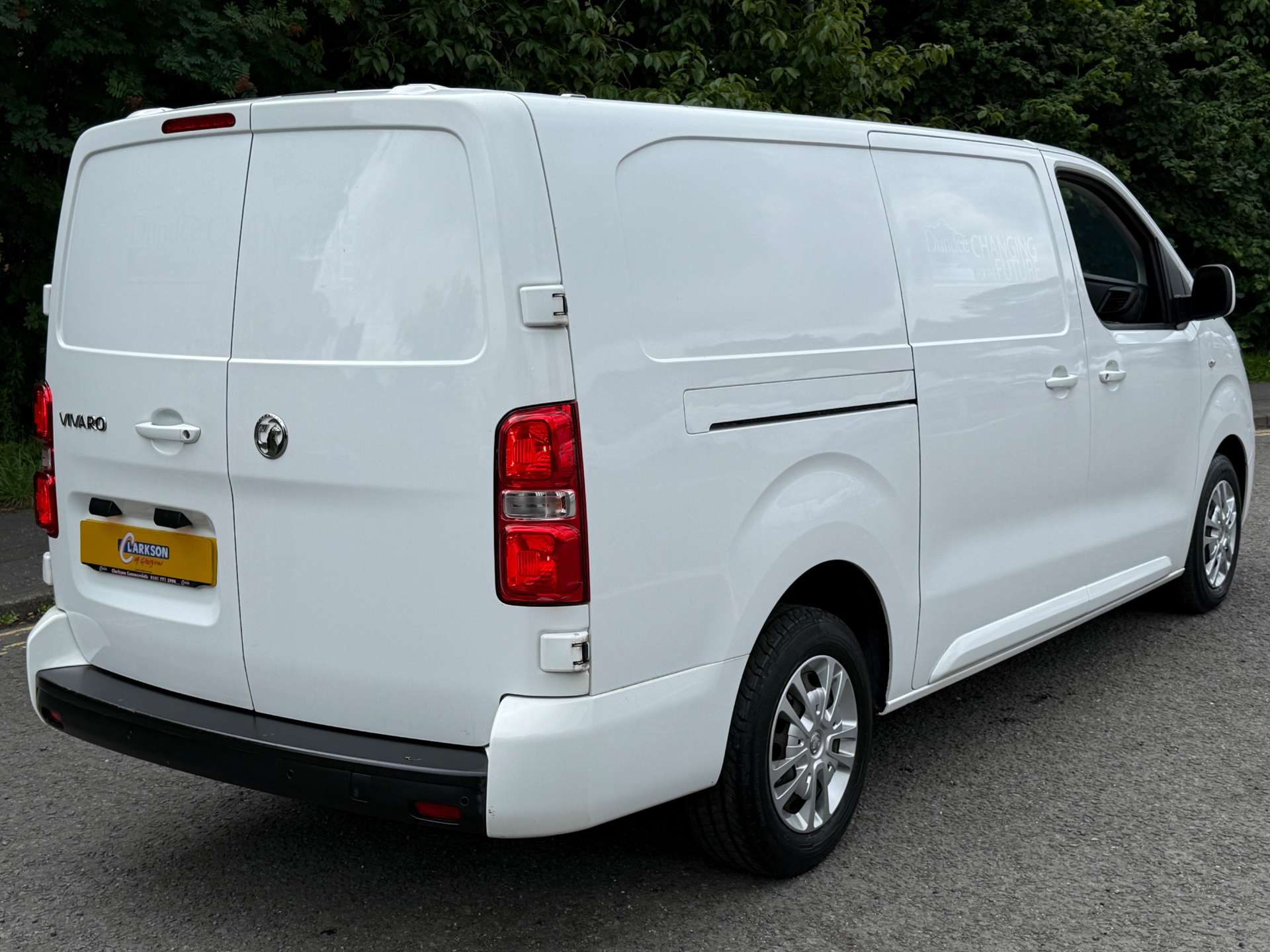 VAUXHALL VIVARO 2900 Sportive L2 #4