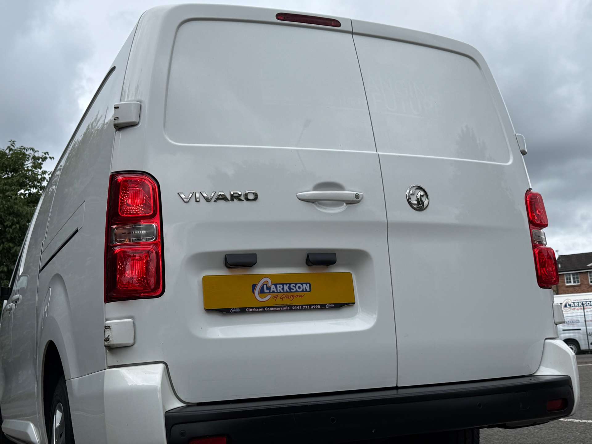 VAUXHALL VIVARO 2900 Sportive L2 #12