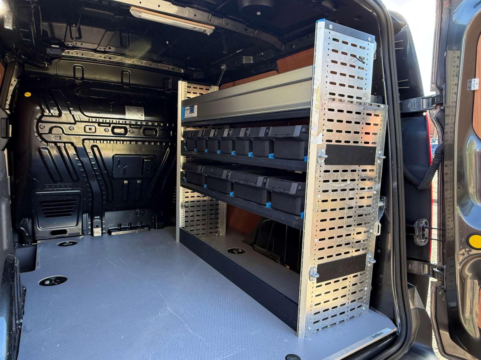 FORD TRANSIT CONNECT 220 Trend L1H1 1.5 Diesel #5