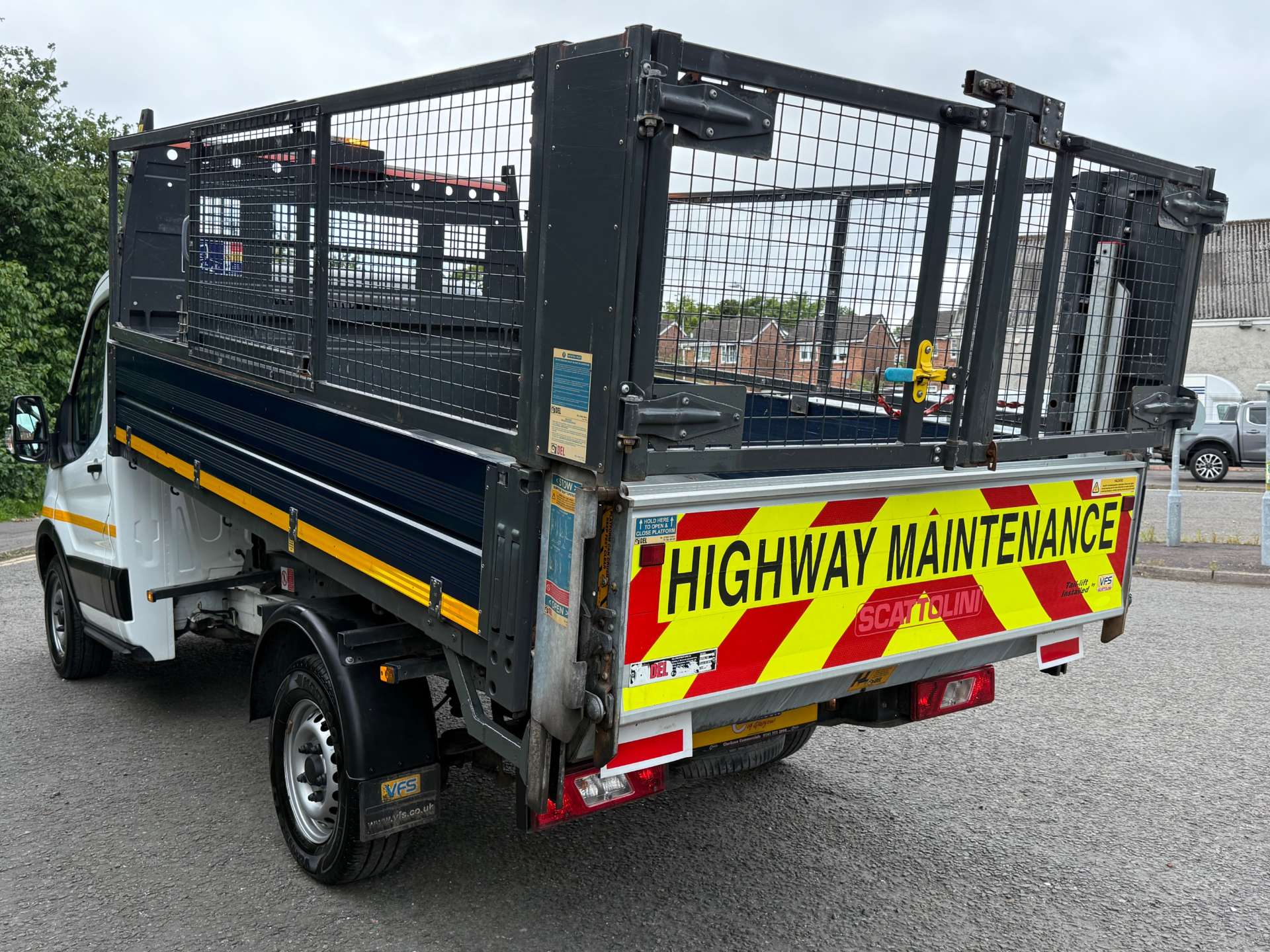 FORD TRANSIT 350 Caged Tipper With Rear Taillift #3