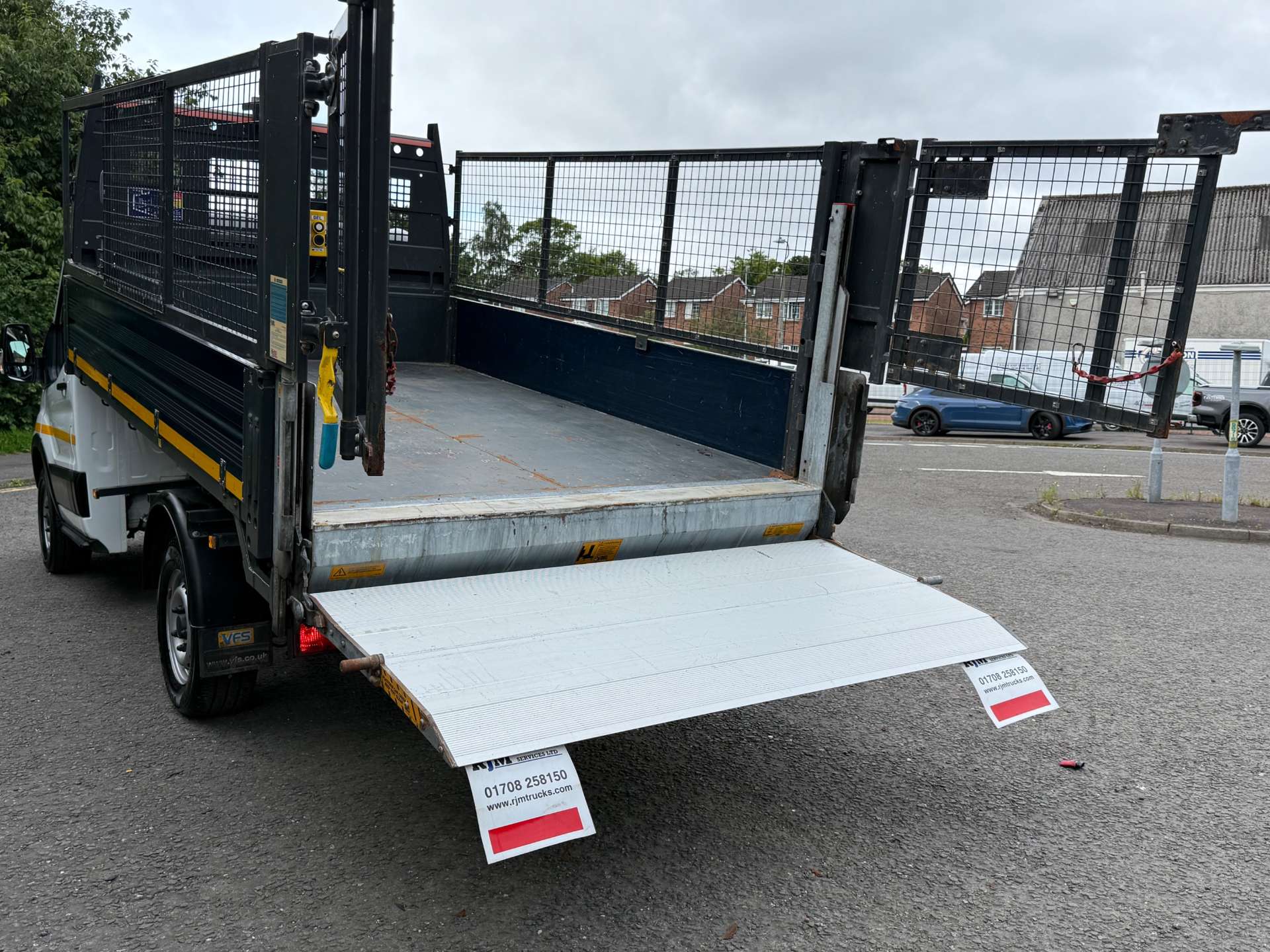 FORD TRANSIT 350 Caged Tipper With Rear Taillift #4