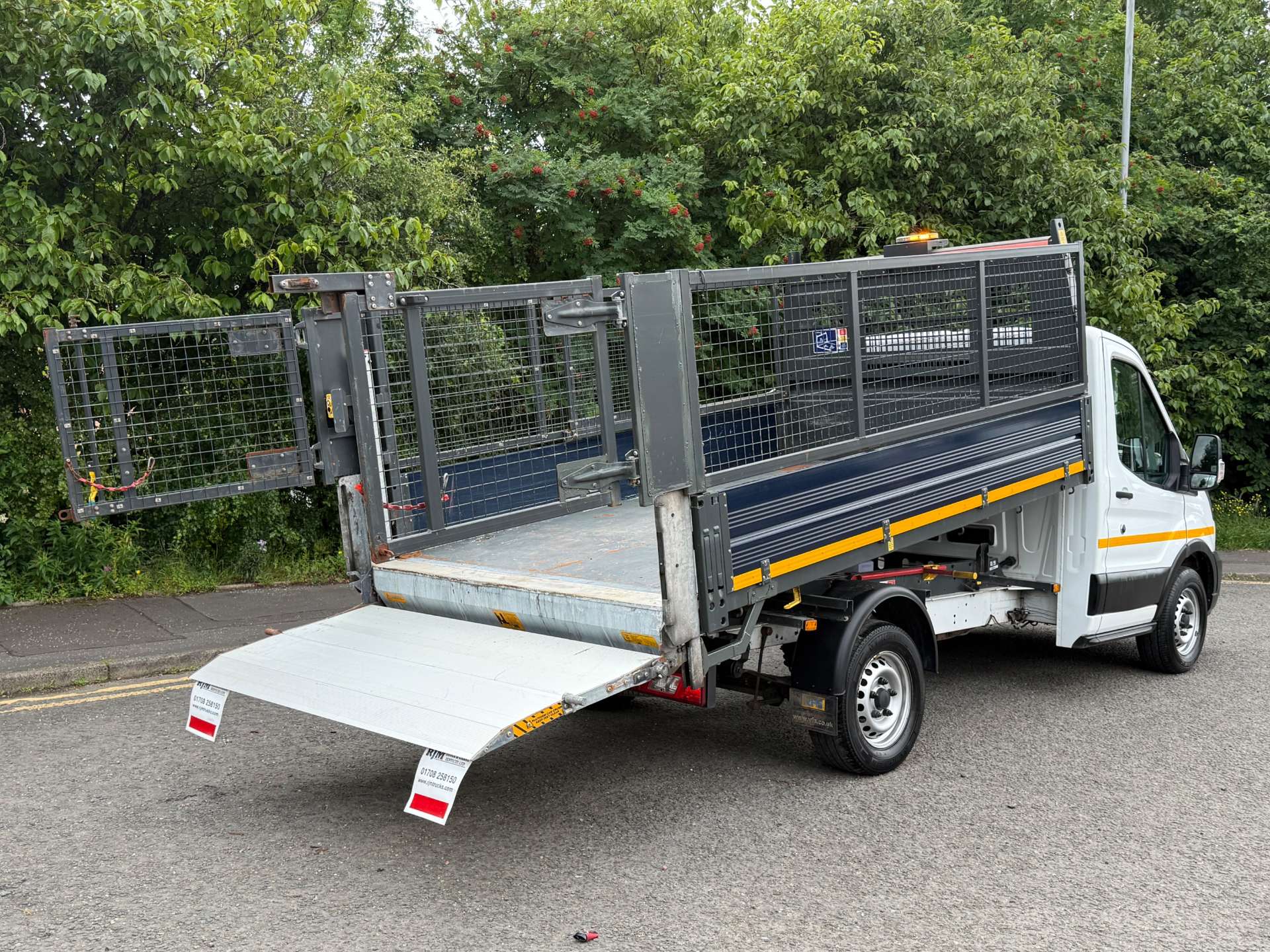 FORD TRANSIT 350 Caged Tipper With Rear Taillift #5