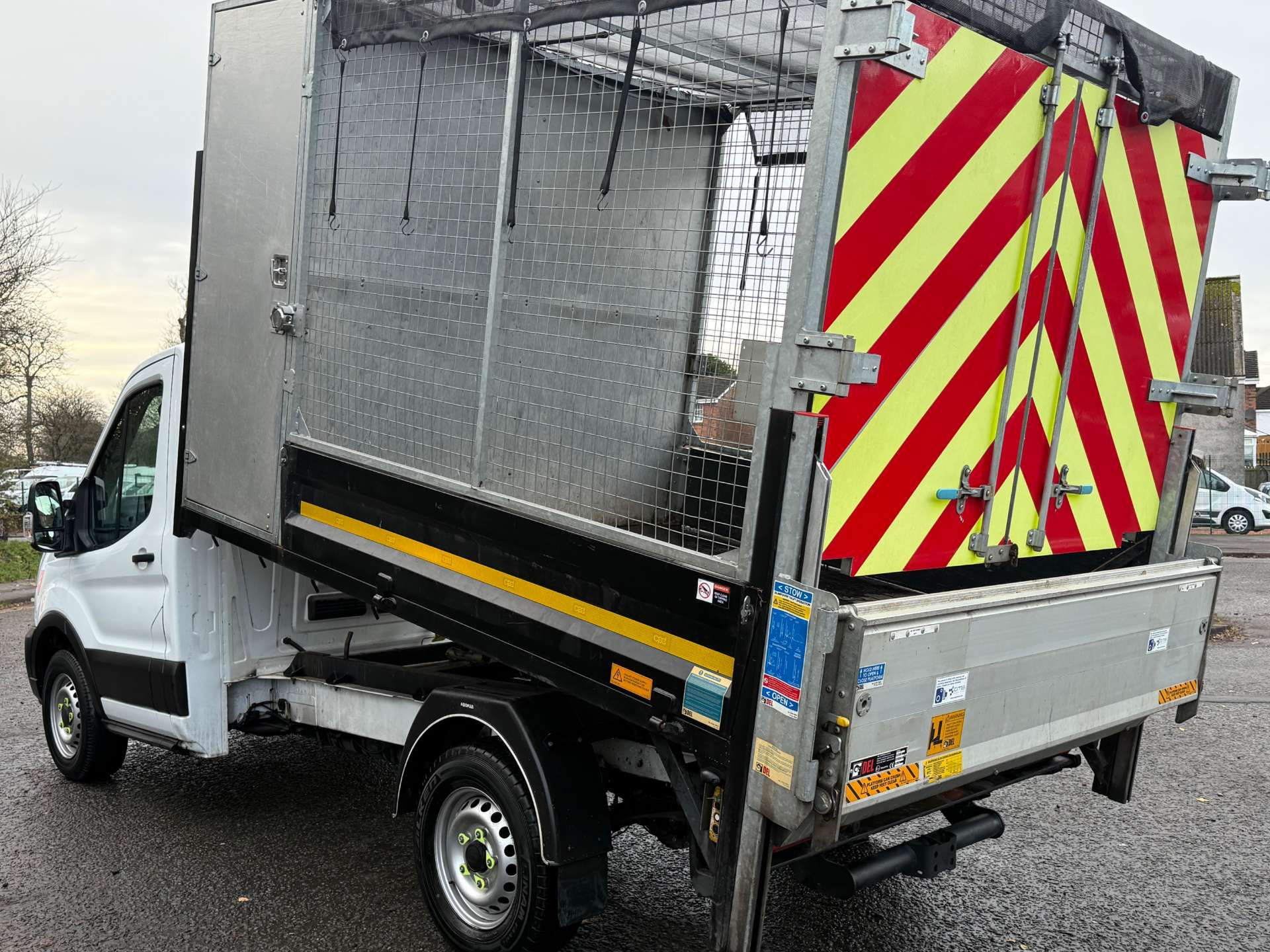 FORD TRANSIT 350 Caged Utility Tipper with Taillift #3