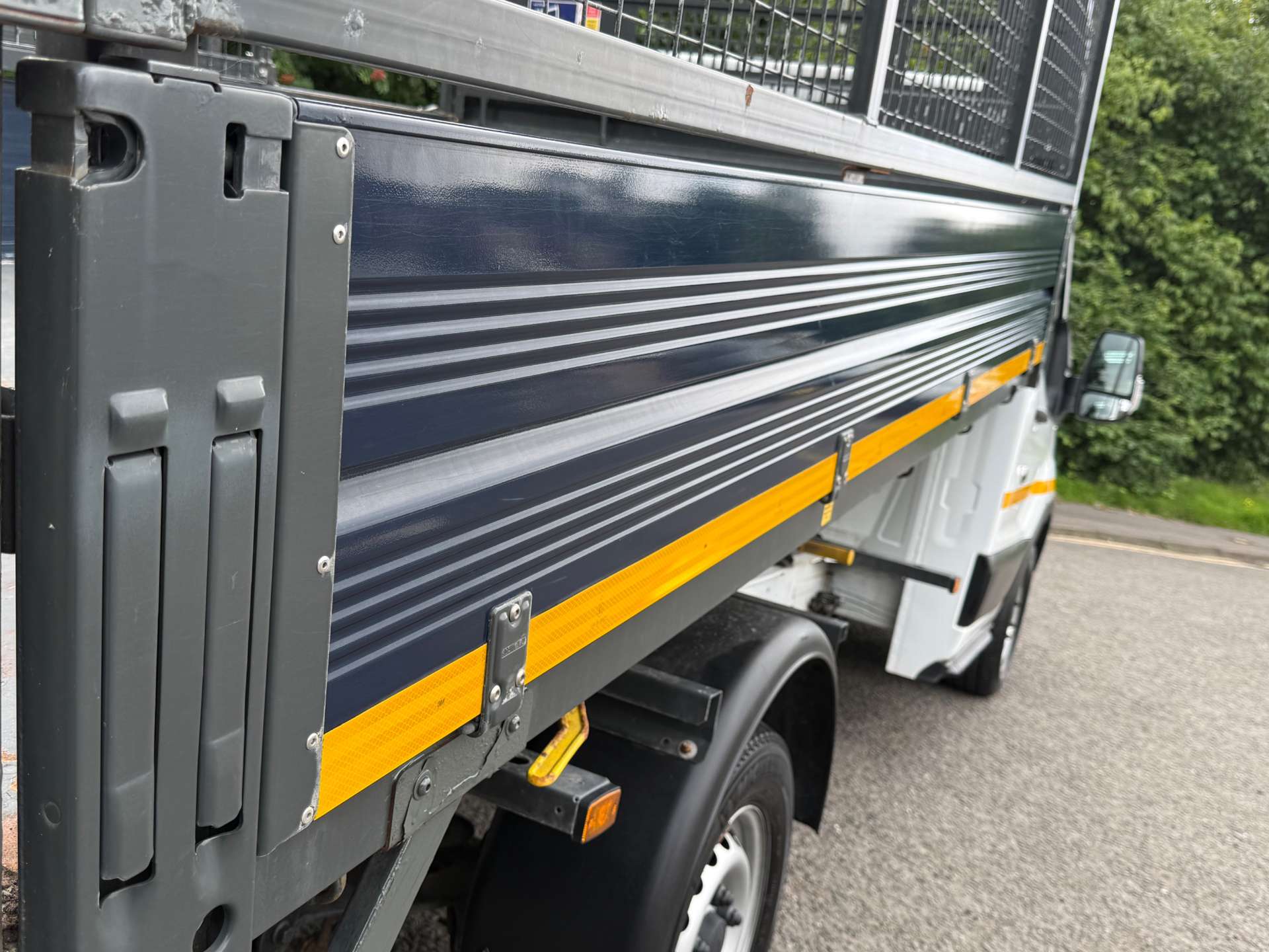 FORD TRANSIT 350 Caged Tipper With Rear Taillift #10