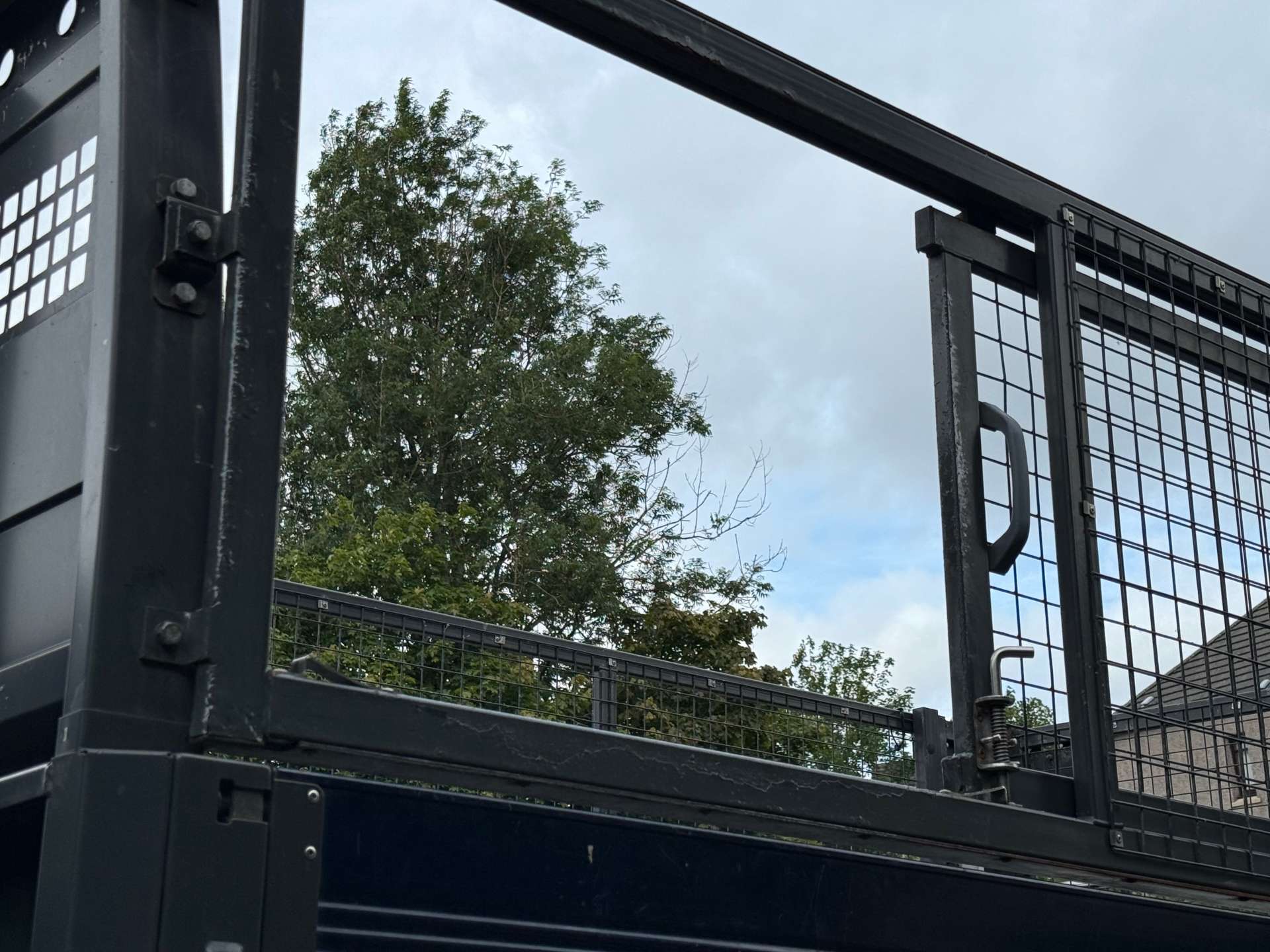 FORD TRANSIT 350 Caged Tipper With Rear Taillift #12