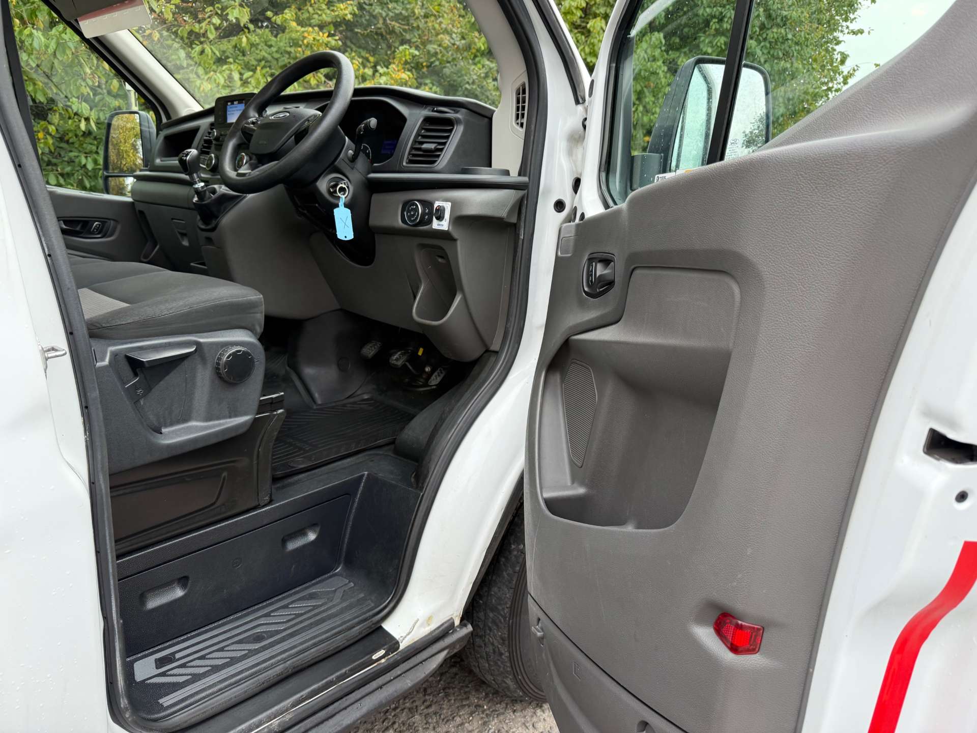 FORD TRANSIT 350 EF-LWB Dropside & Taillift TRW #5