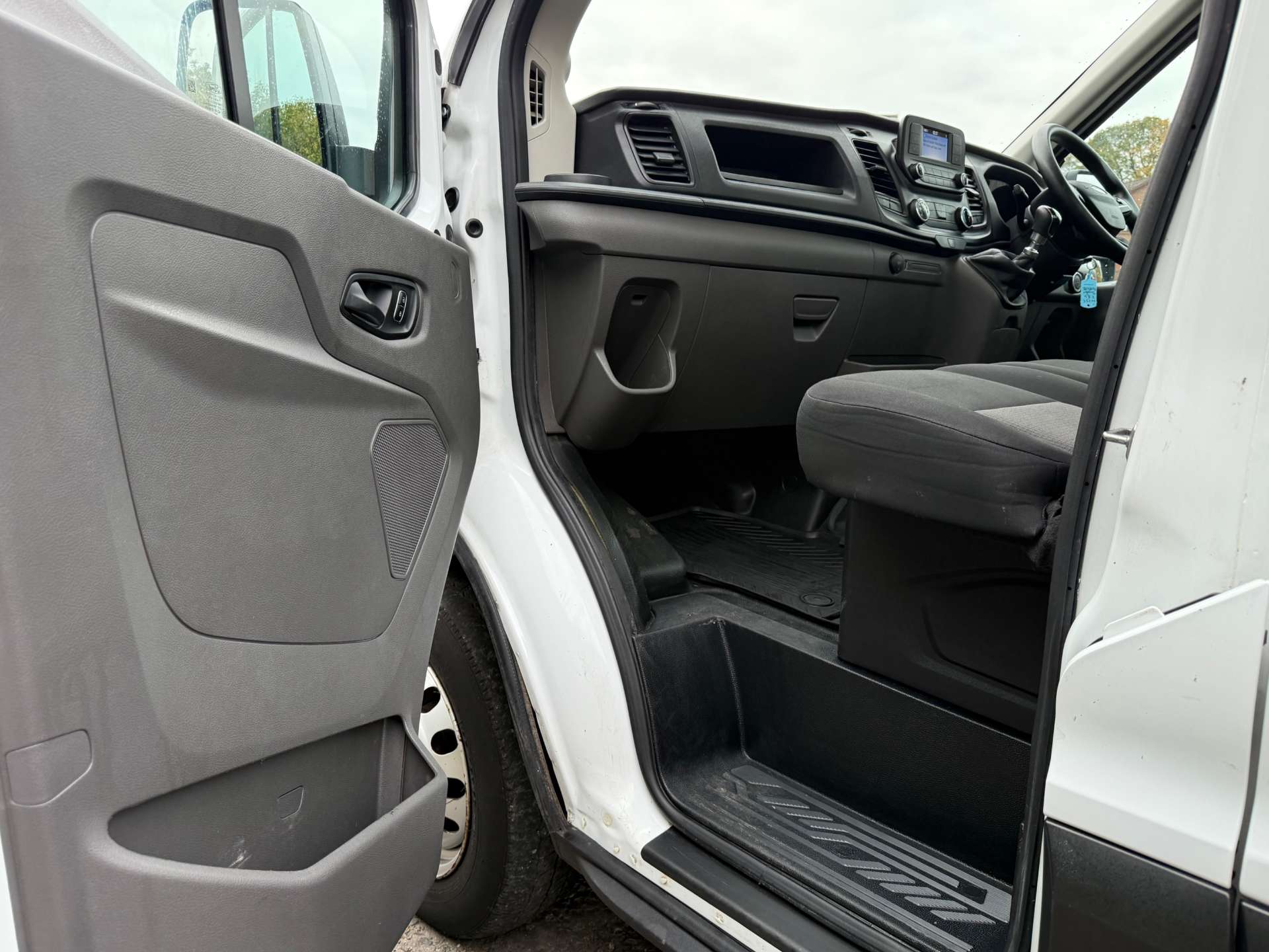 FORD TRANSIT 350 EF-LWB Dropside & Taillift TRW #6