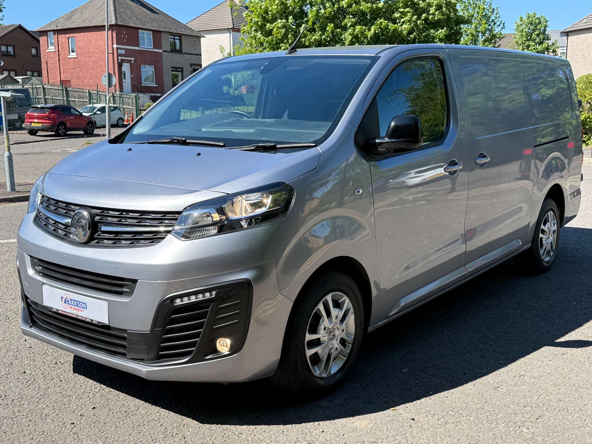 VAUXHALL VIVARO F3100 Sportive L2 #2