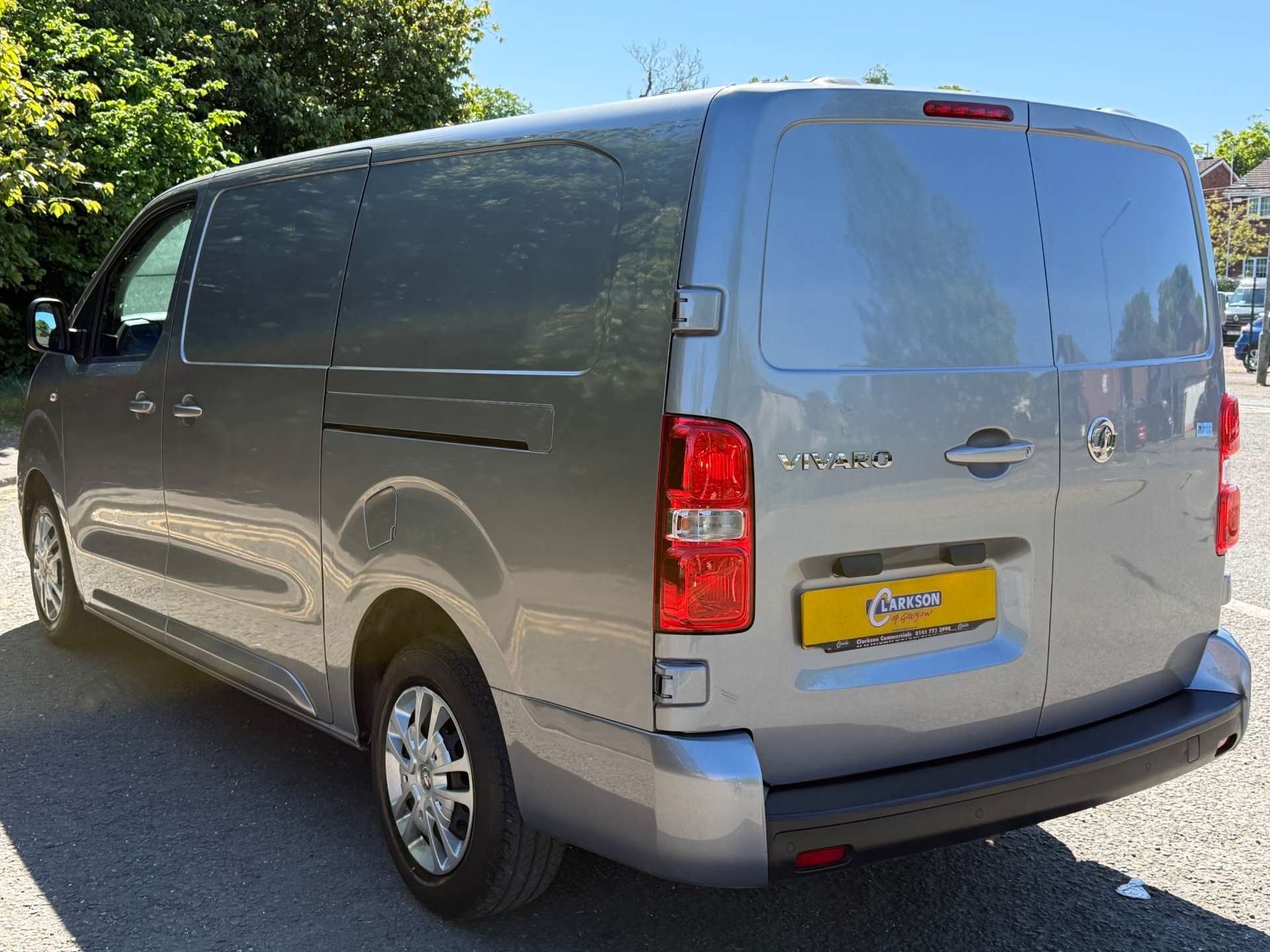 VAUXHALL VIVARO F3100 Sportive L2 #3