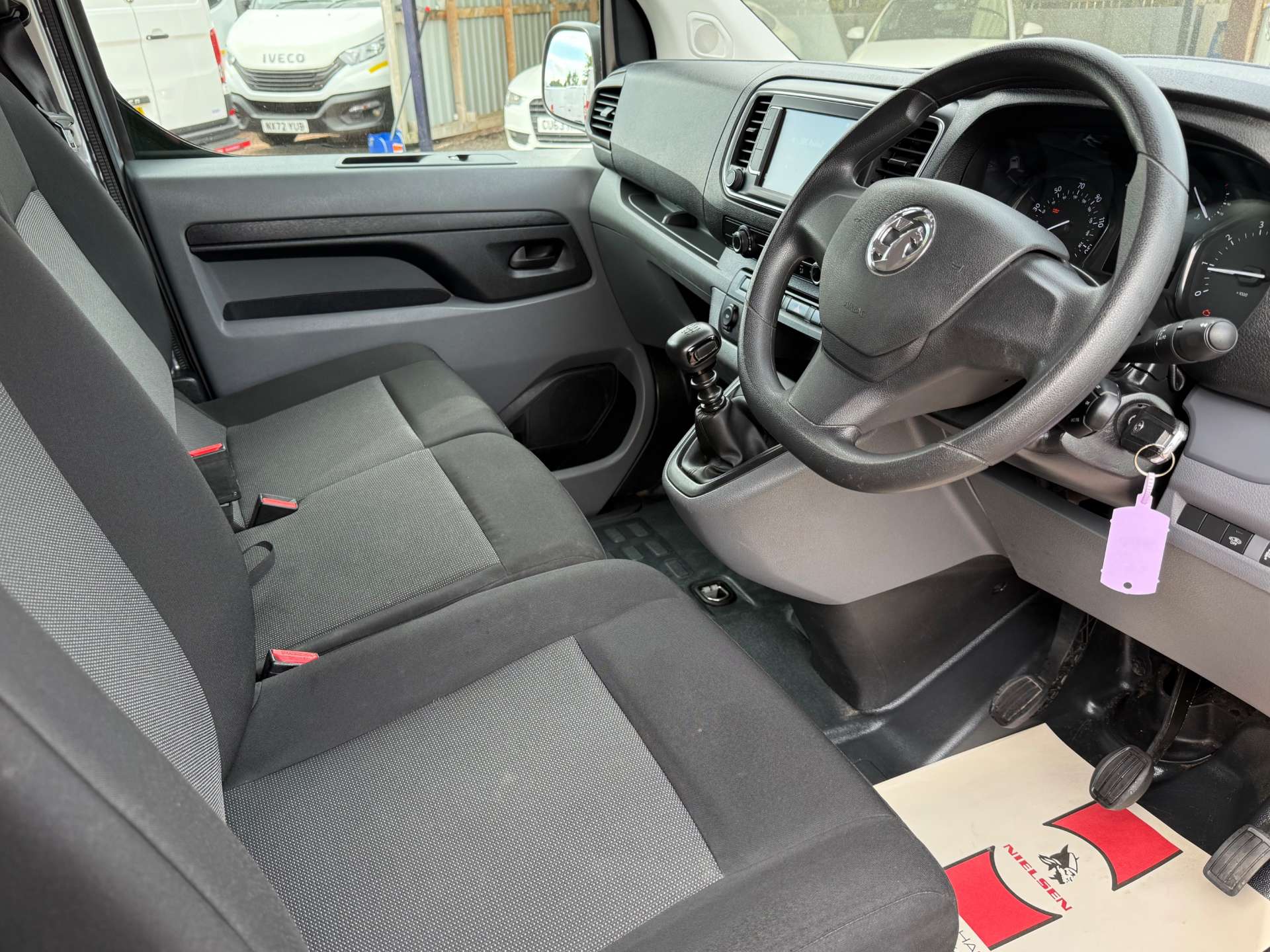 VAUXHALL VIVARO F3100 Sportive L2 #8