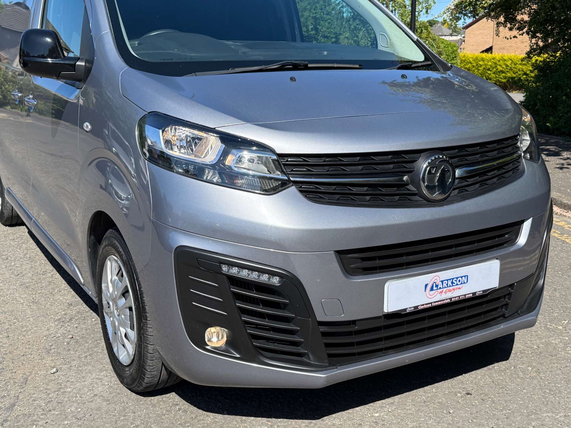 VAUXHALL VIVARO F3100 Sportive L2 #12