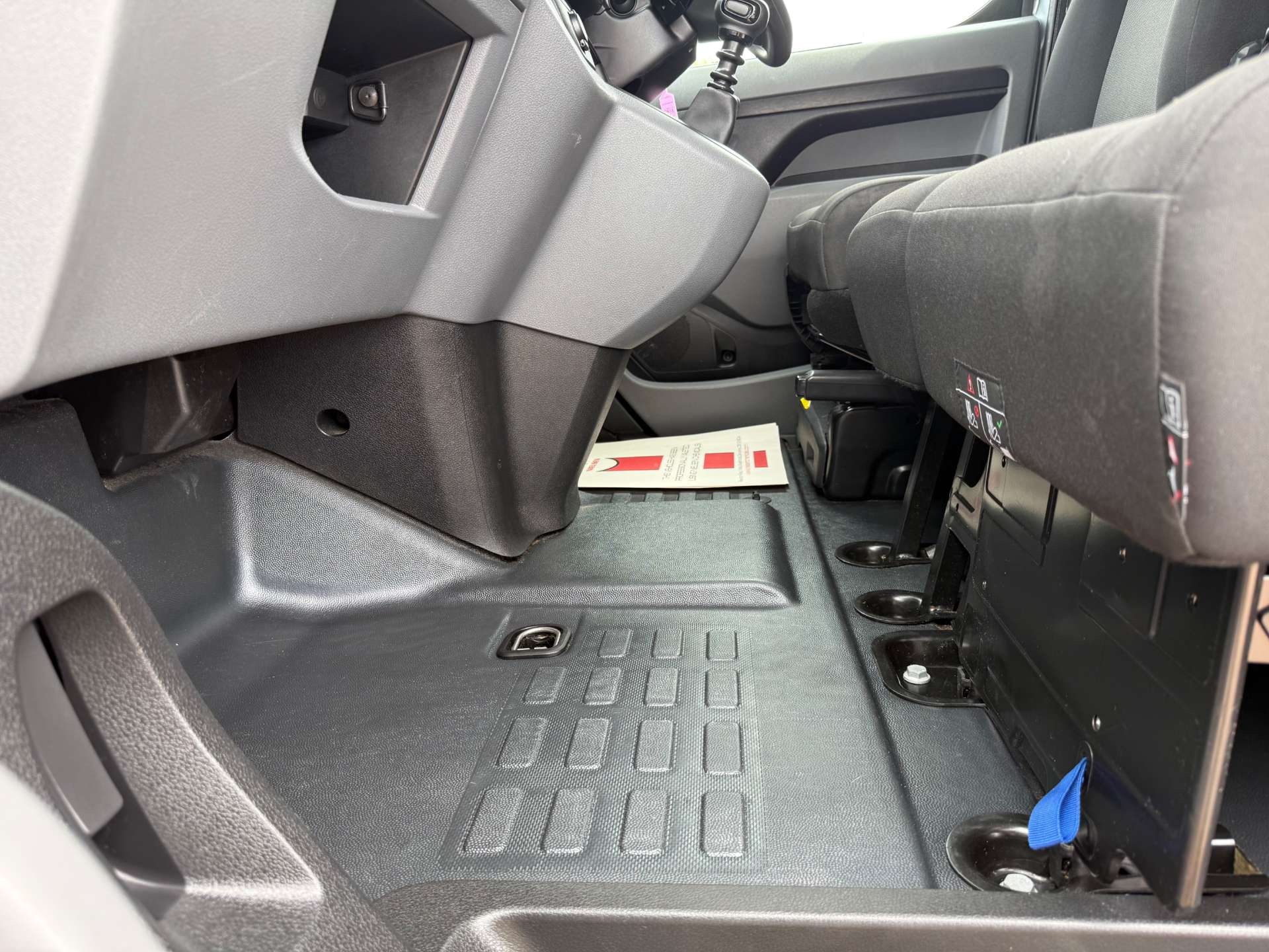 VAUXHALL VIVARO F3100 Sportive L2 #29