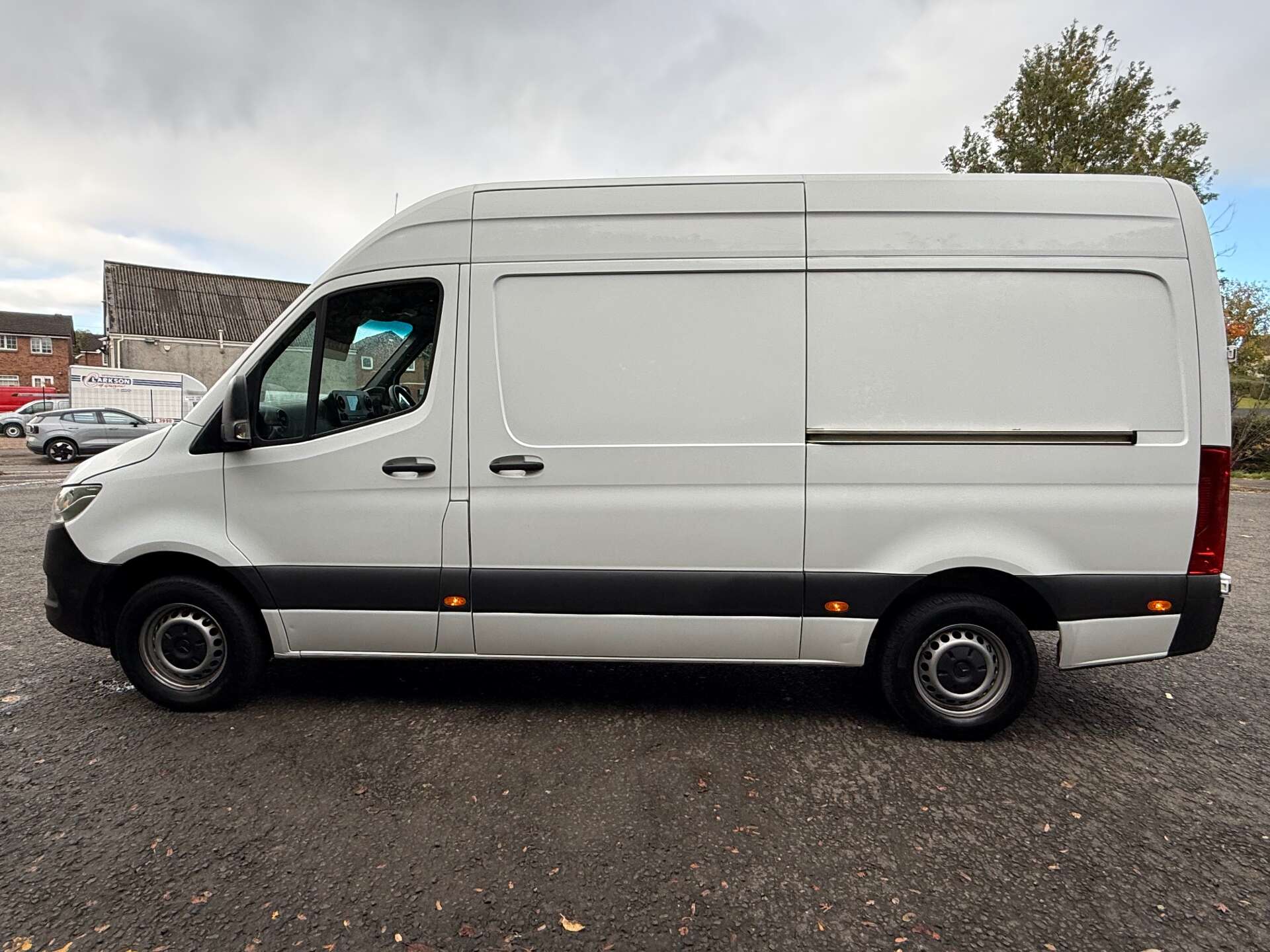 MERCEDES-BENZ SPRINTER 317 Progressive CDi L2H2 (RWD) #12