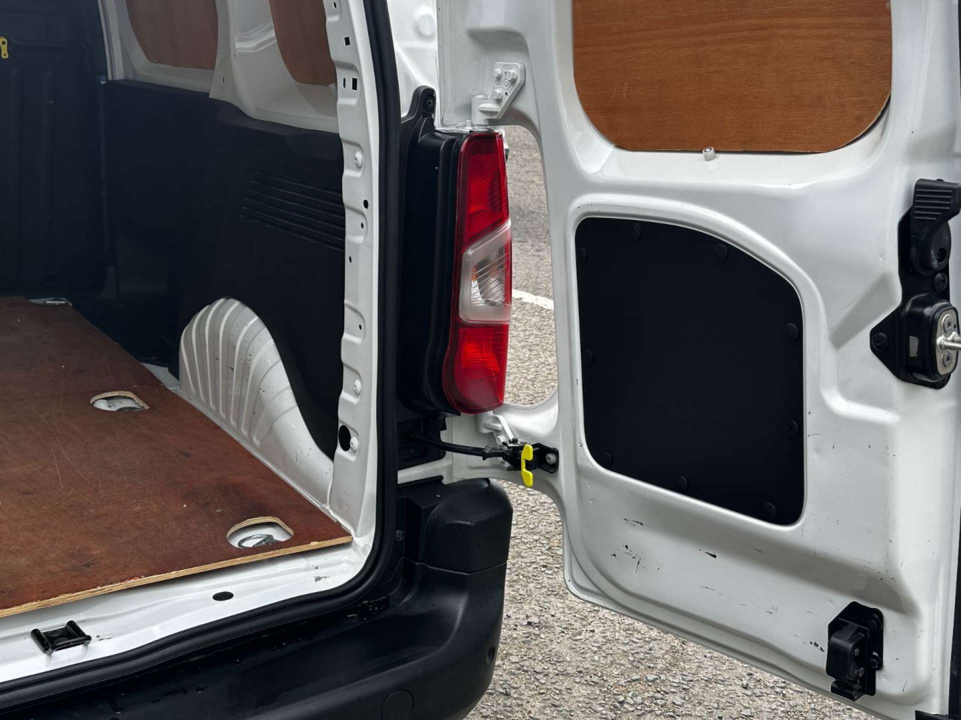 CITROEN BERLINGO 1000 Enterprise Edition BHDi #9