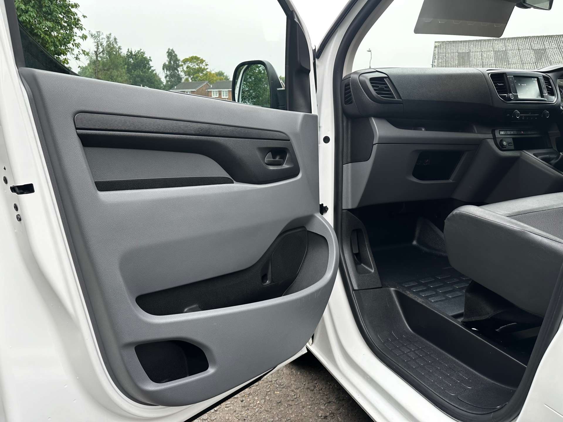 VAUXHALL VIVARO 2900 Dynamic L2 (Choice) #7