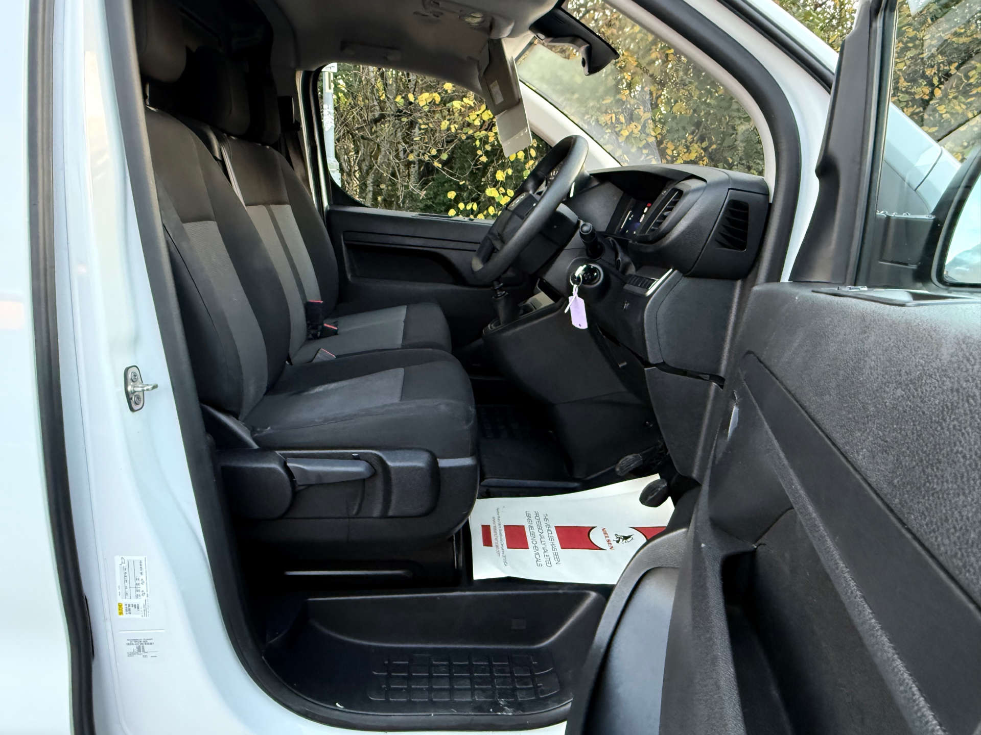 VAUXHALL VIVARO F3100 2.0 Prime S/S 6dr #5