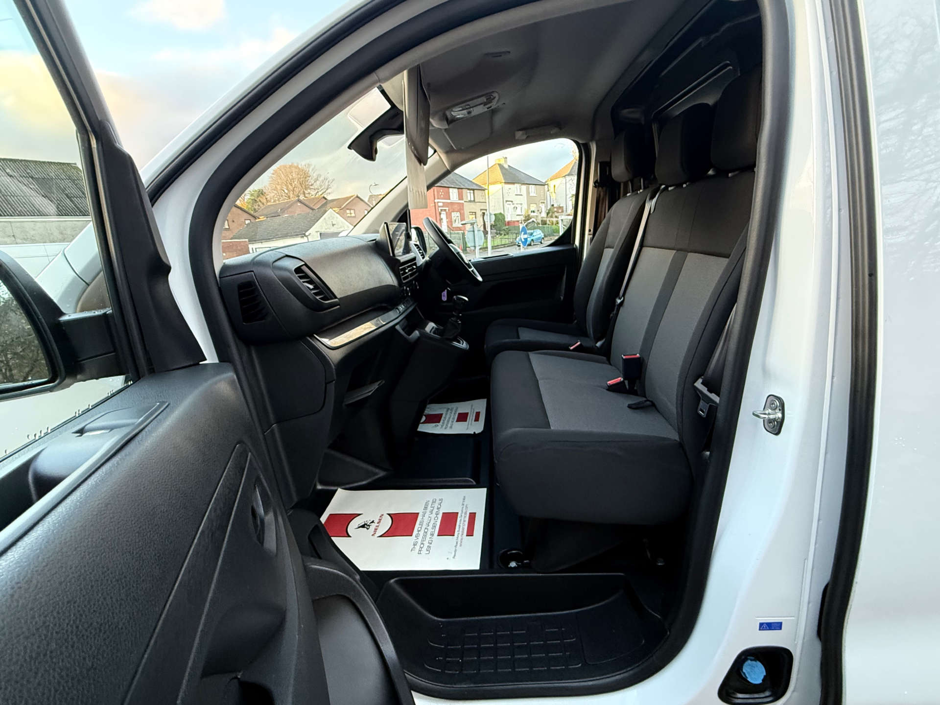VAUXHALL VIVARO F3100 2.0 Prime S/S 6dr #7