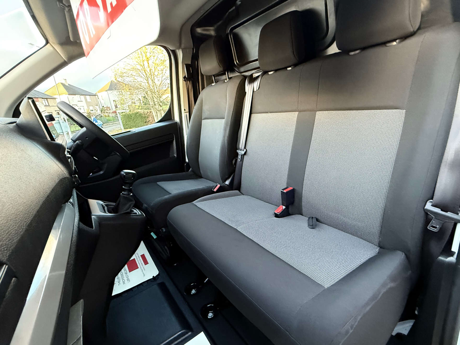 VAUXHALL VIVARO F3100 2.0 Prime S/S 6dr #8