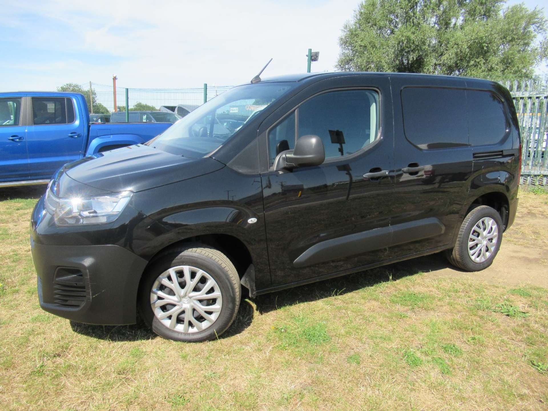 CITROEN BERLINGO 1.5 Berlingo 1000 Enterprise Blue HDi S/S #1