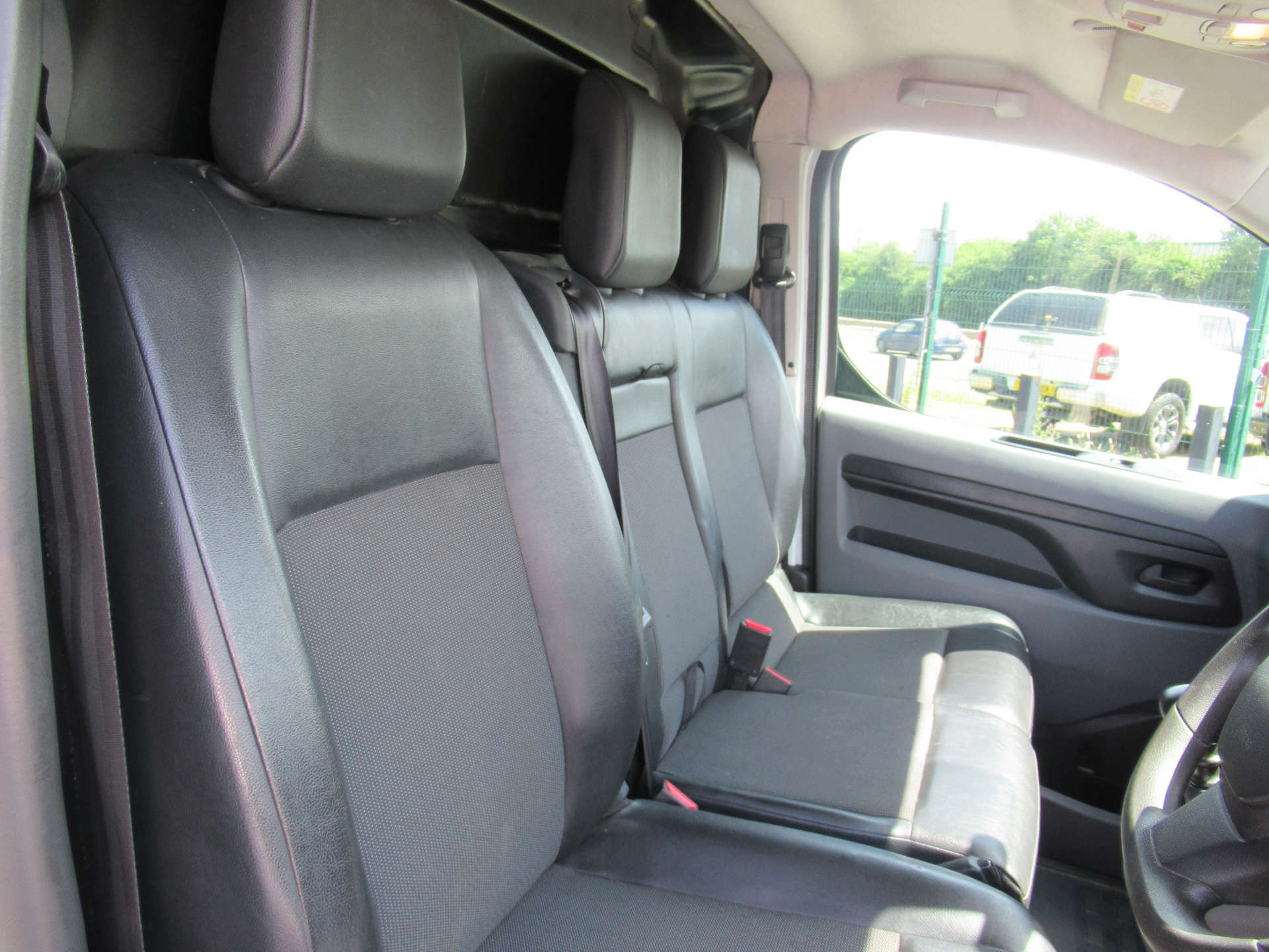 VAUXHALL VIVARO 1.5 Vivaro 2900 Sportive S/S #12