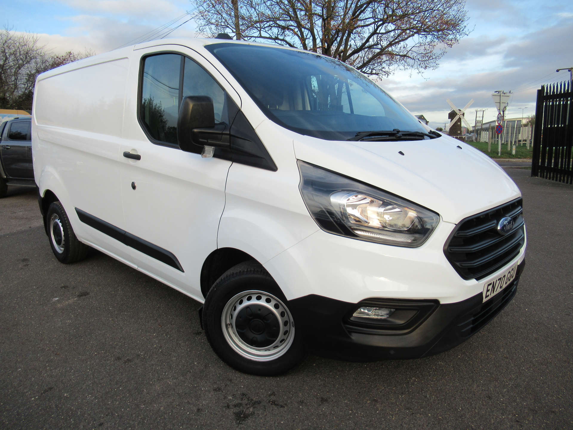 FORD TRANSIT CUSTOM 2.0 Transit Custom 300 Leader EcoBlue #24
