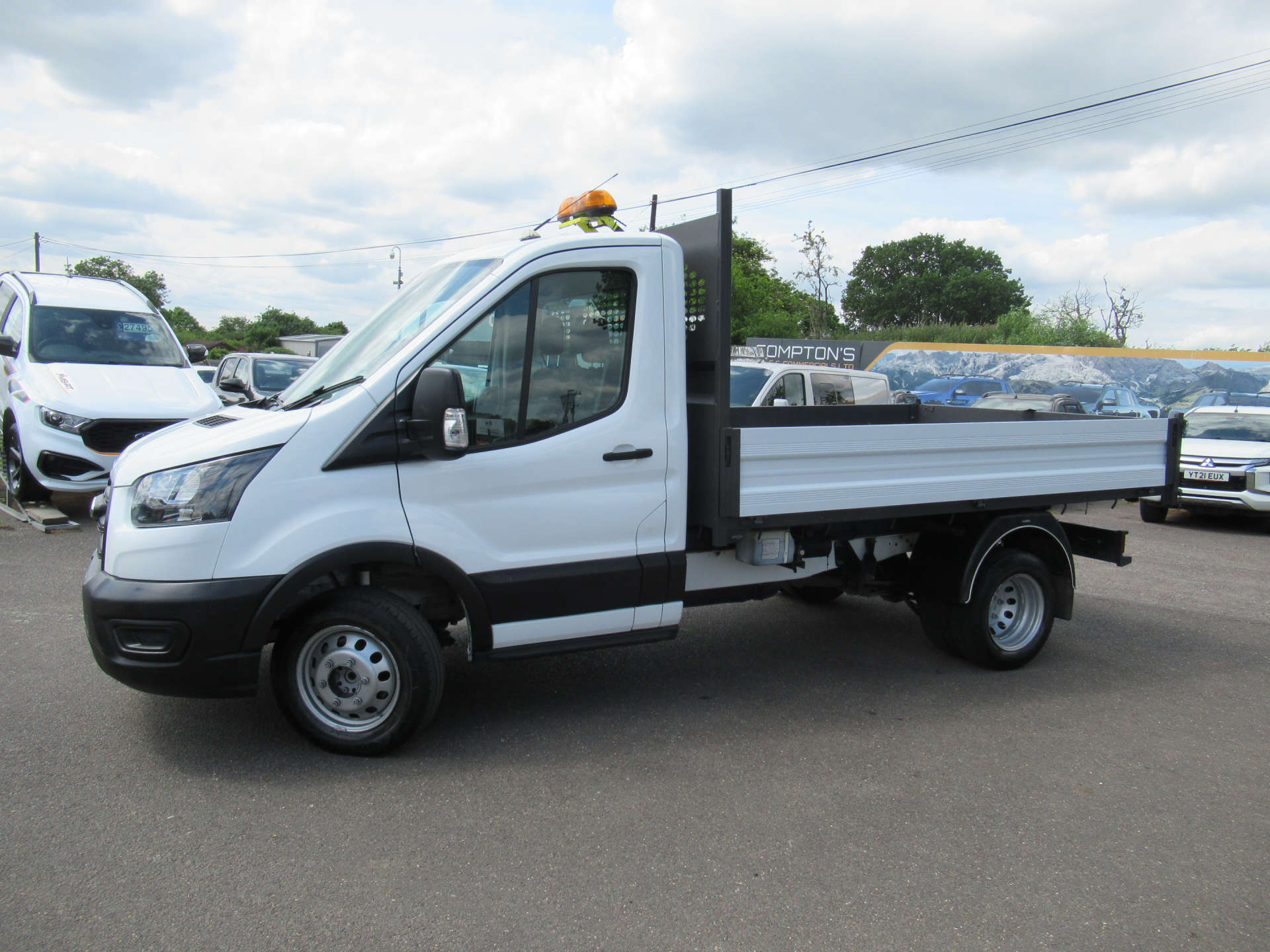 FORD TRANSIT 2.0 350 EcoBlue Leader Tipper 2dr Diesel Auto L2 Euro 6 (s/s) (1-Way, 1-Stop) (130 ps) #2