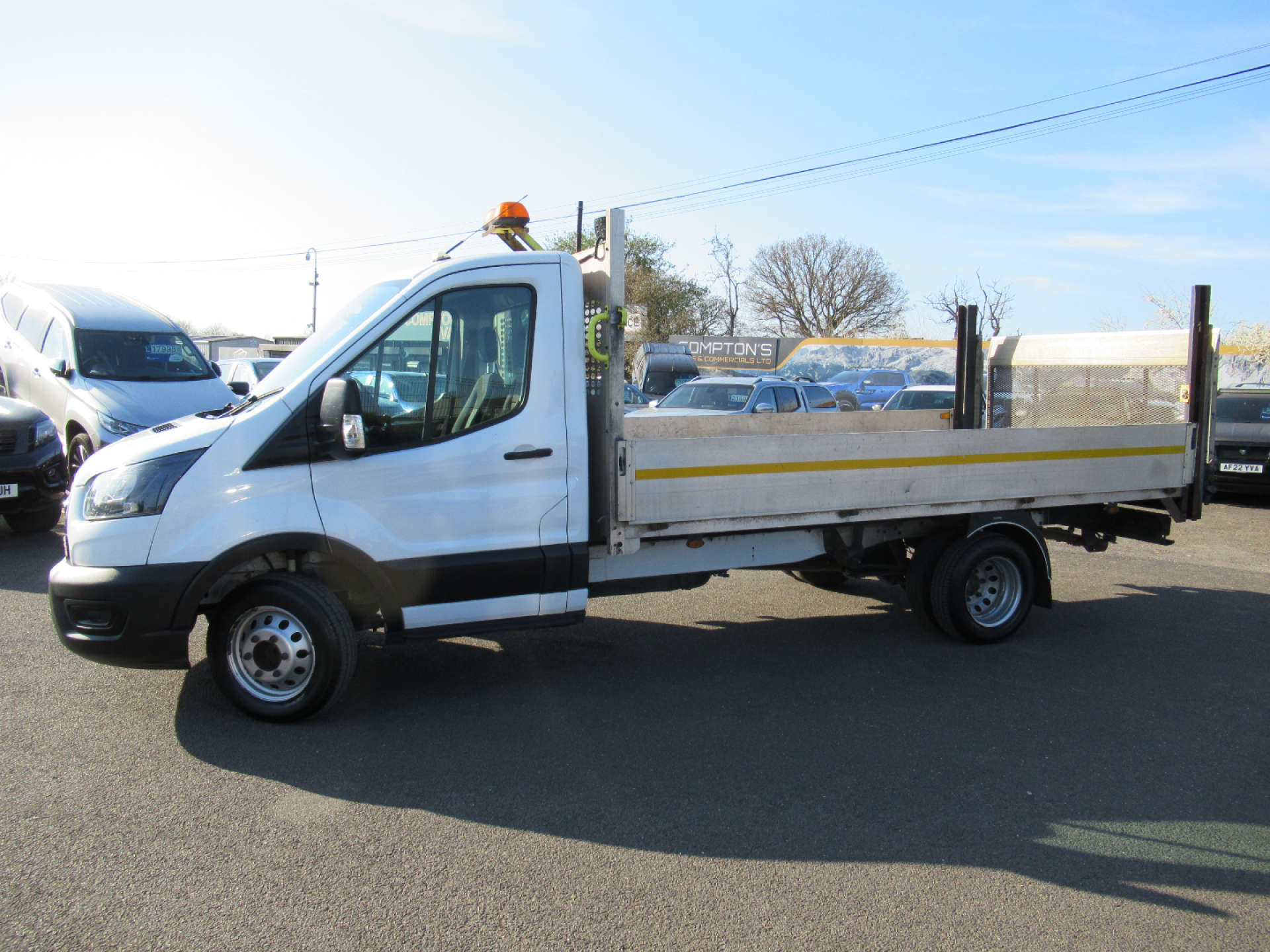 FORD TRANSIT 2.0 350 EcoBlue Leader Premium Dropside 2dr Diesel Manual RWD L4 Euro 6 (s/s) (130 ps) #2