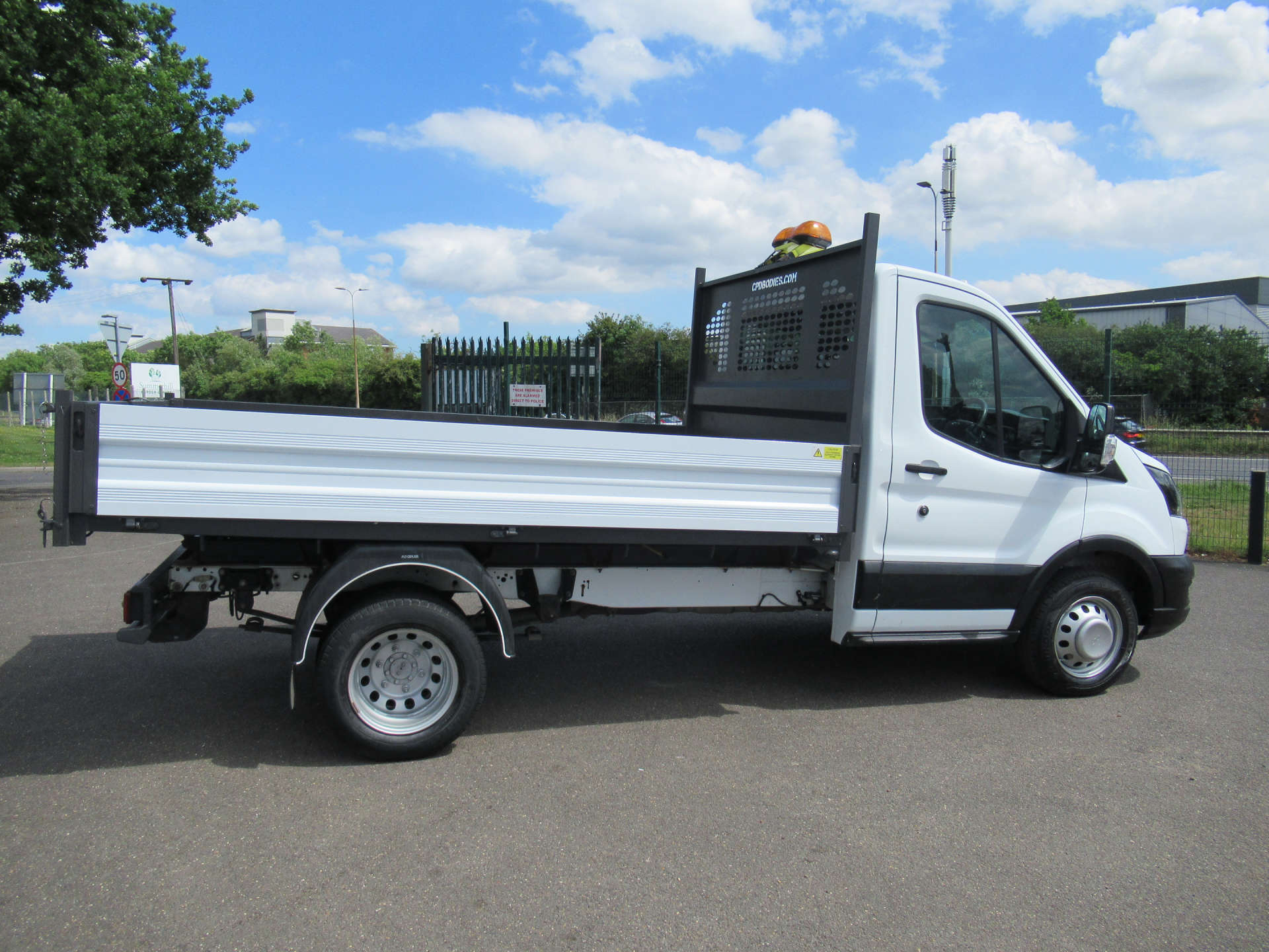 FORD TRANSIT 2.0 350 EcoBlue Leader Tipper 2dr Diesel Auto L2 Euro 6 (s/s) (1-Way, 1-Stop) (130 ps) #13