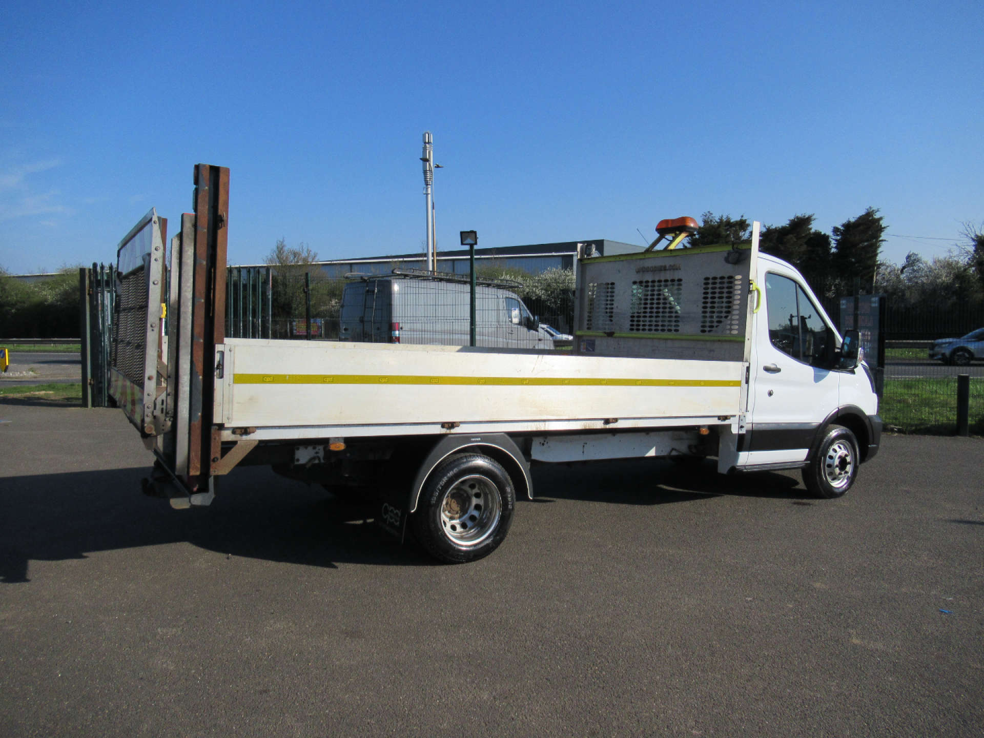 FORD TRANSIT 2.0 350 EcoBlue Leader Premium Dropside 2dr Diesel Manual RWD L4 Euro 6 (s/s) (130 ps) #12