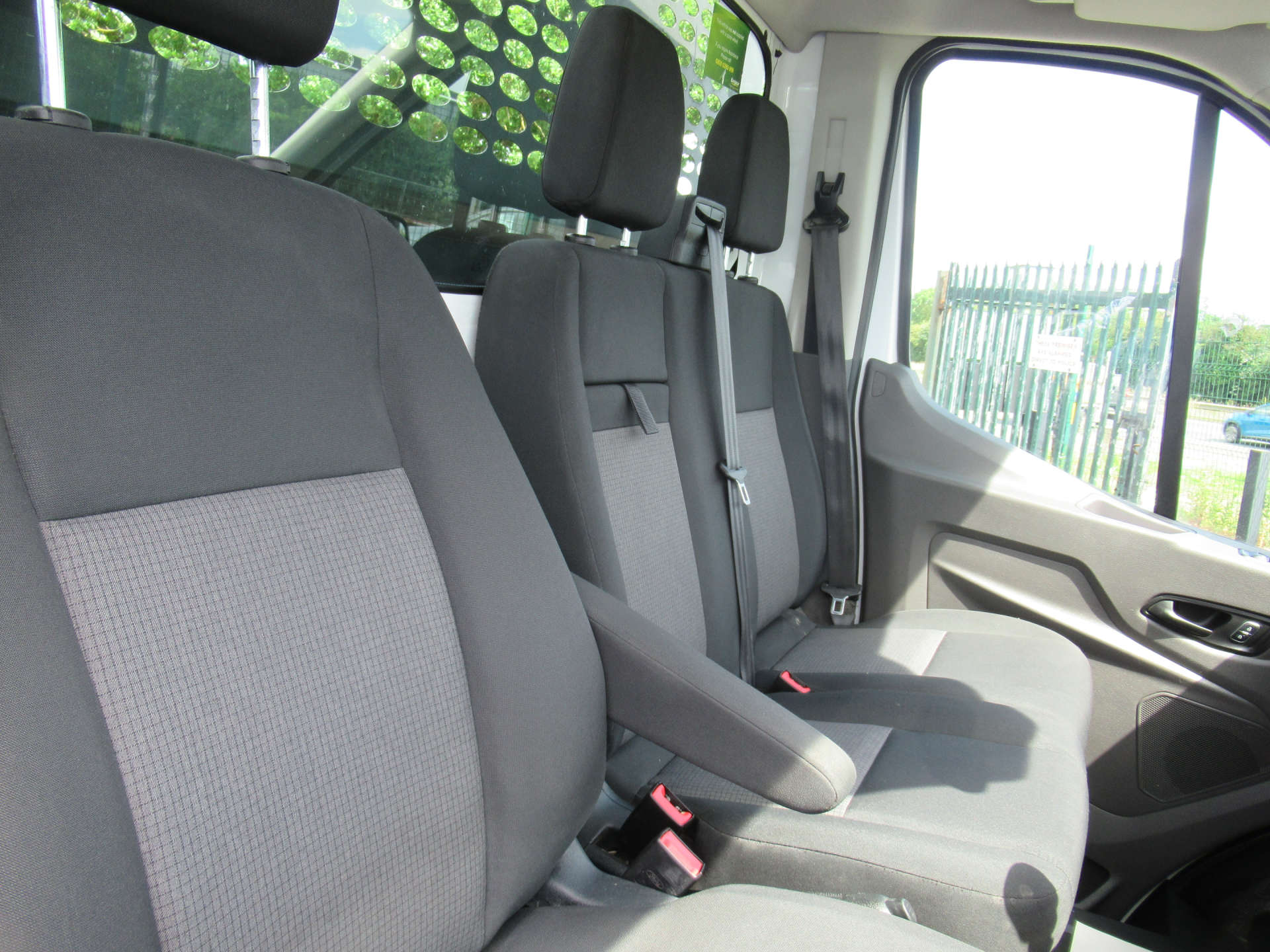 FORD TRANSIT 2.0 350 EcoBlue Leader Tipper 2dr Diesel Auto L2 Euro 6 (s/s) (1-Way, 1-Stop) (130 ps) #16