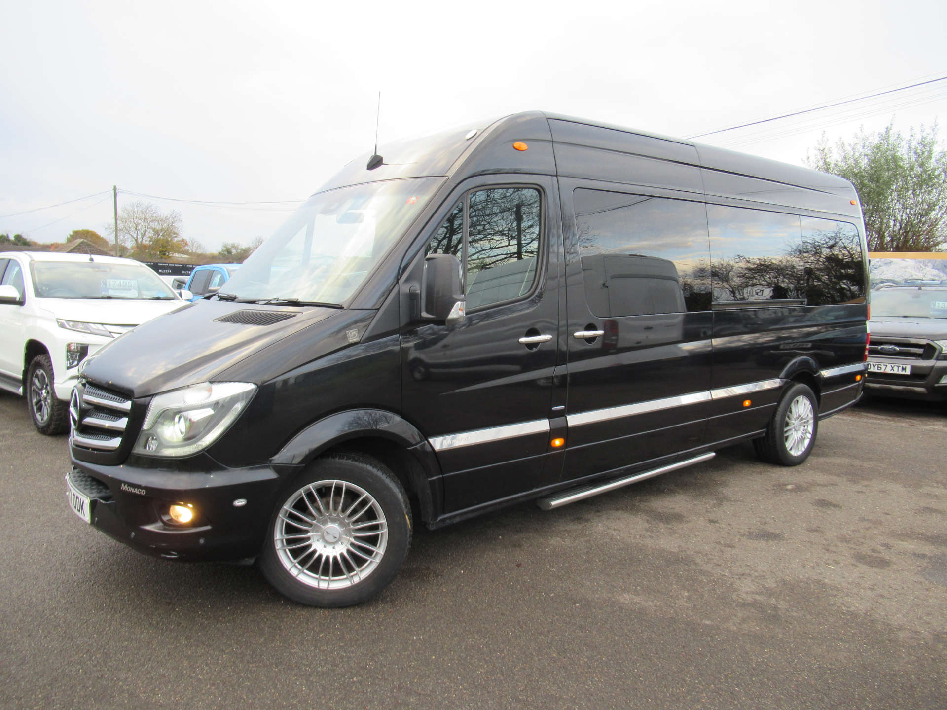 MERCEDES-BENZ SPRINTER 3.0 Sprinter 319 CDI 8 seater party bus limo #6