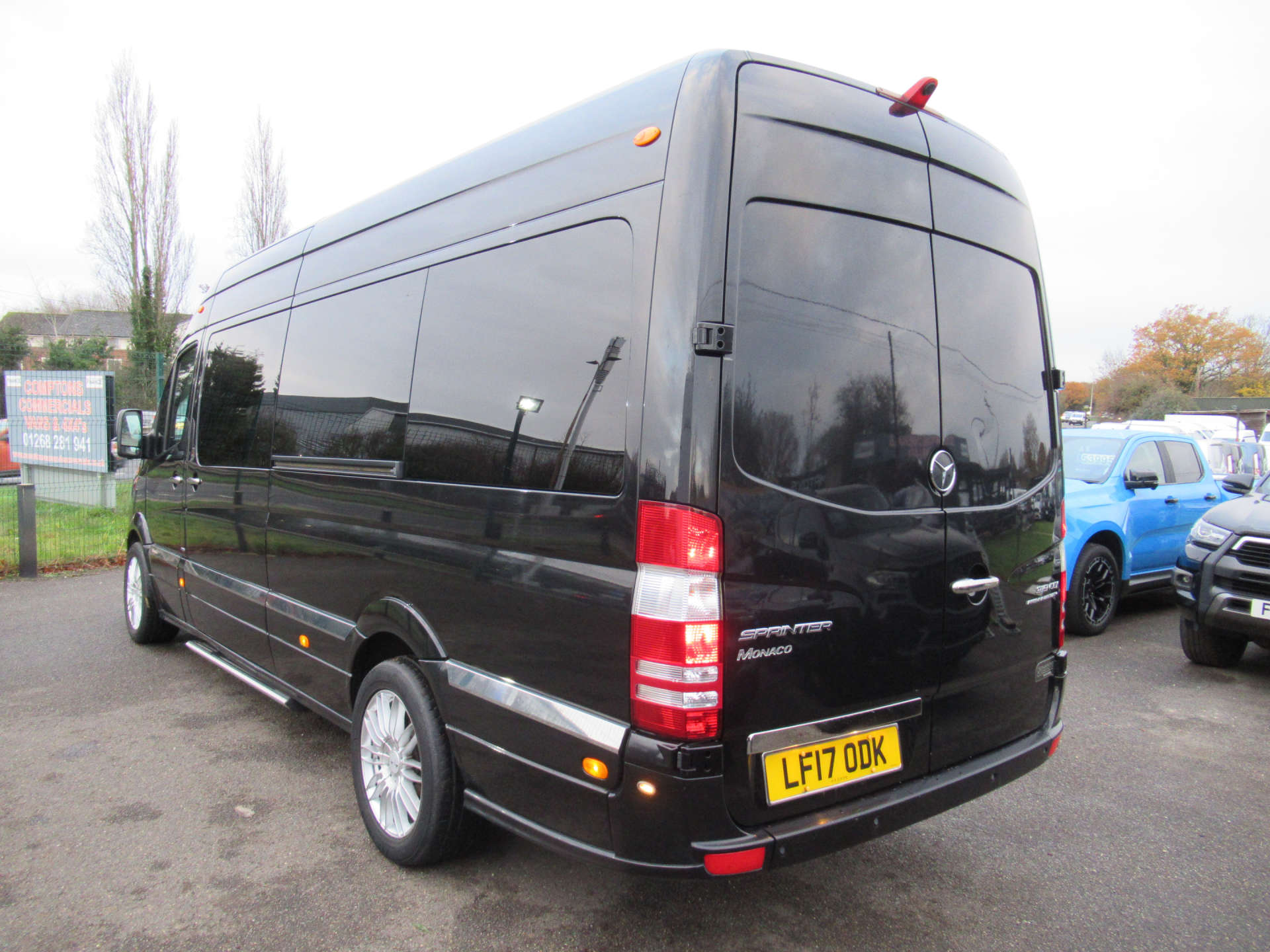 MERCEDES-BENZ SPRINTER 3.0 Sprinter 319 CDI 8 seater party bus limo #20