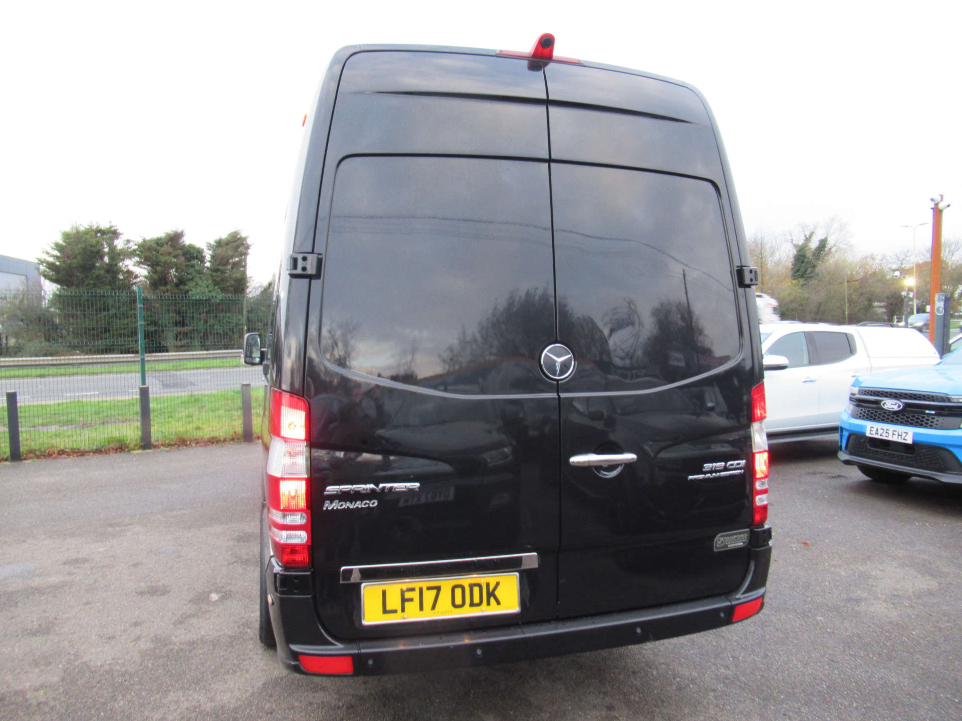MERCEDES-BENZ SPRINTER 3.0 Sprinter 319 CDI 8 seater party bus limo #21