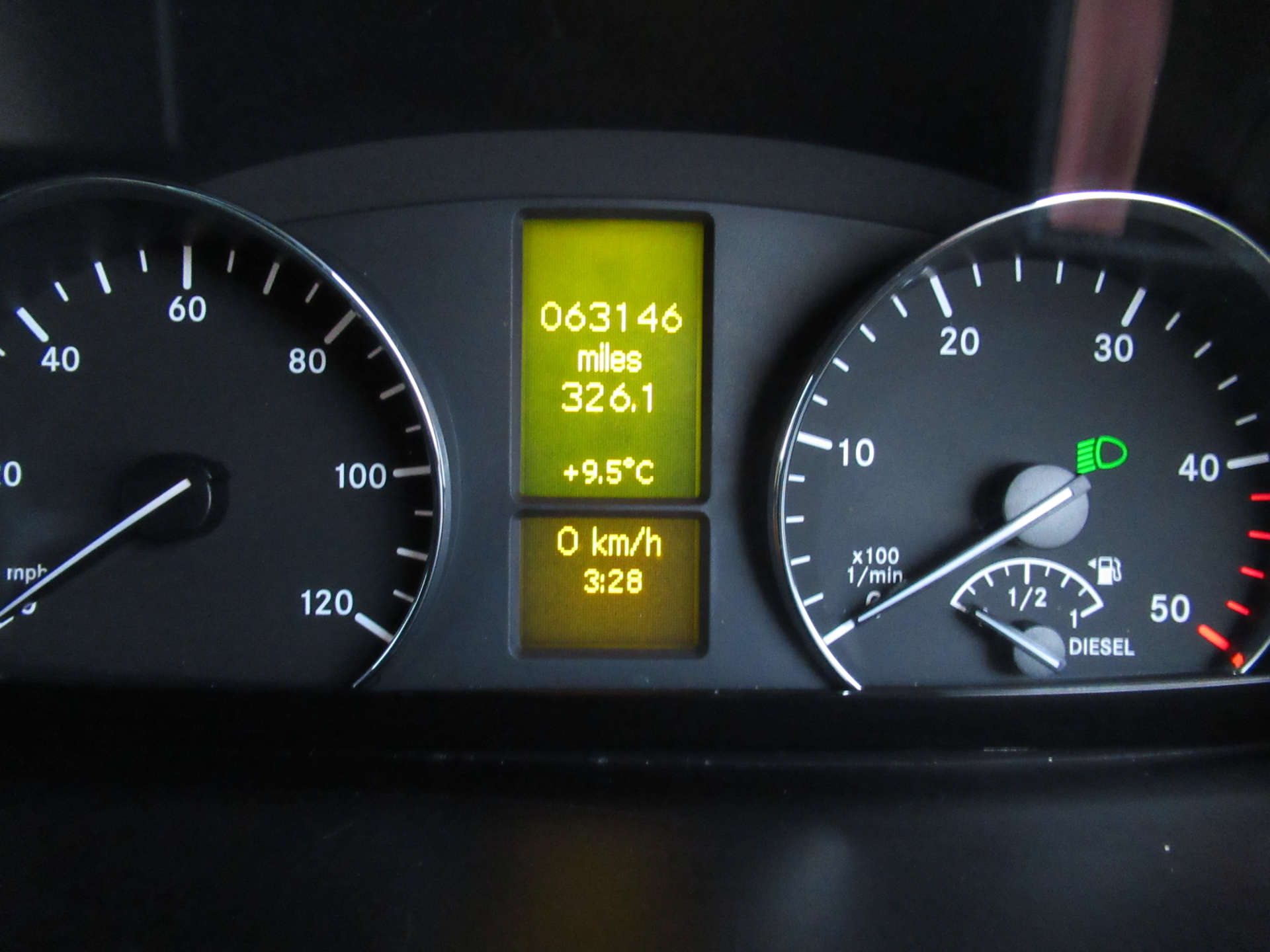 MERCEDES-BENZ SPRINTER 3.0 Sprinter 319 CDI 8 seater party bus limo #26