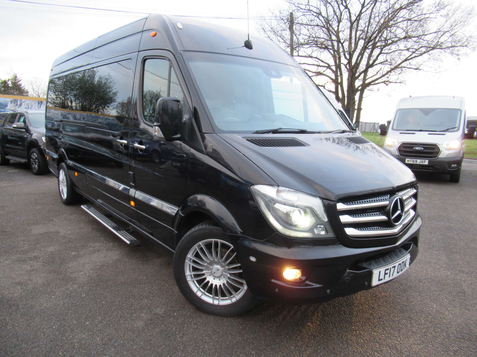 MERCEDES-BENZ SPRINTER 3.0 Sprinter 319 CDI 8 seater party bus limo #0