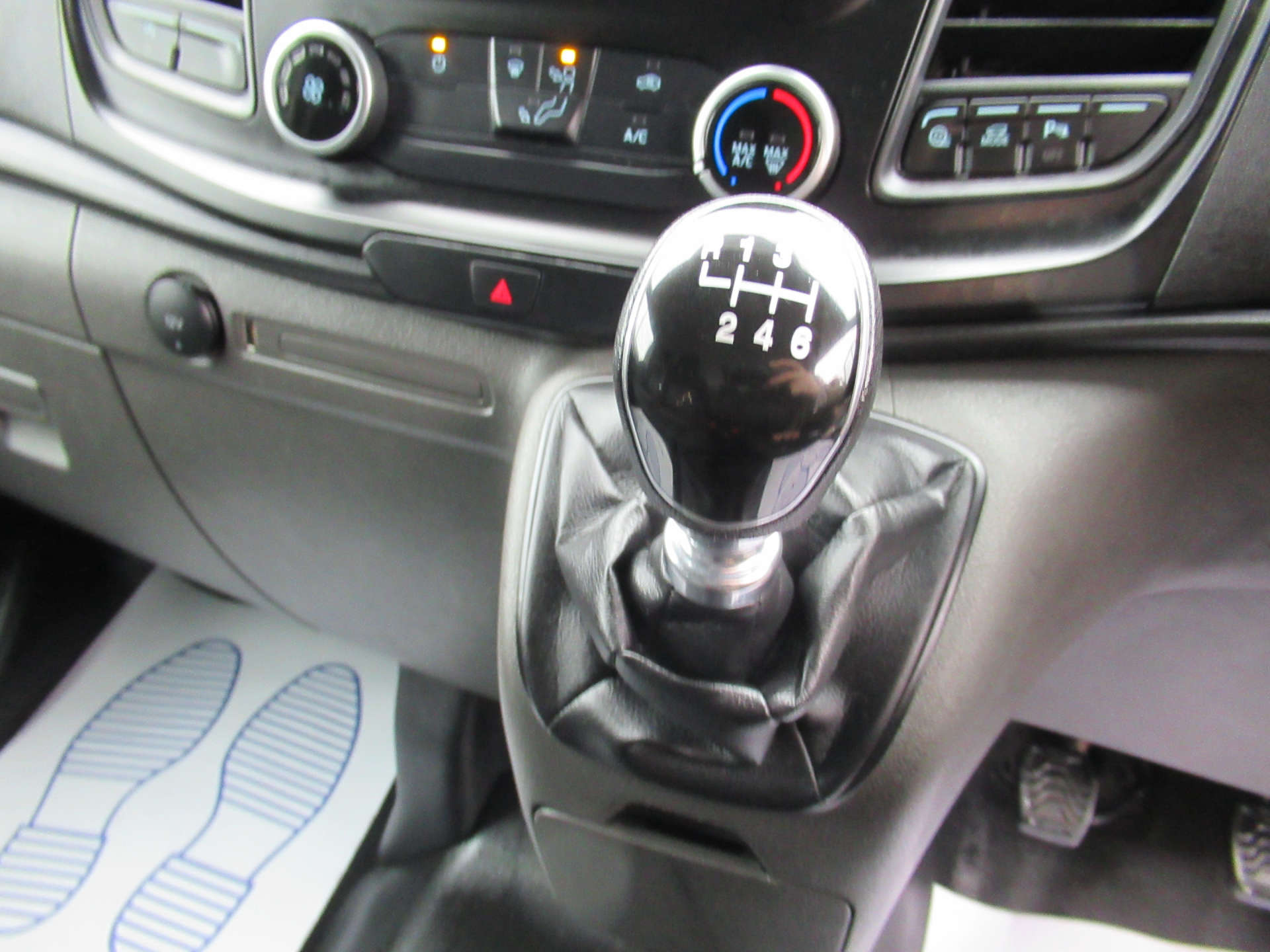 FORD TRANSIT CUSTOM 2.0 Transit Custom 300 Leader EcoBlue #19