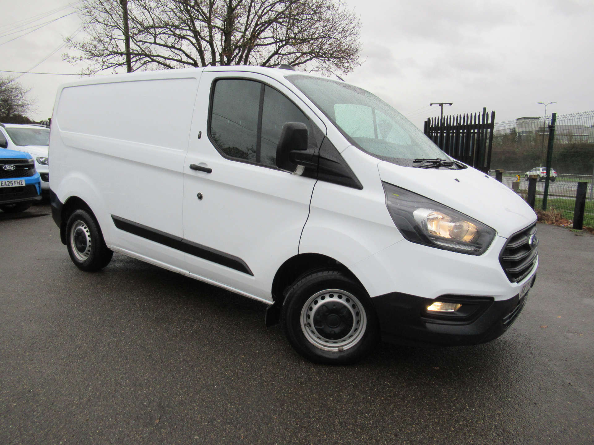 FORD TRANSIT CUSTOM 2.0 Transit Custom 300 Leader EcoBlue #27