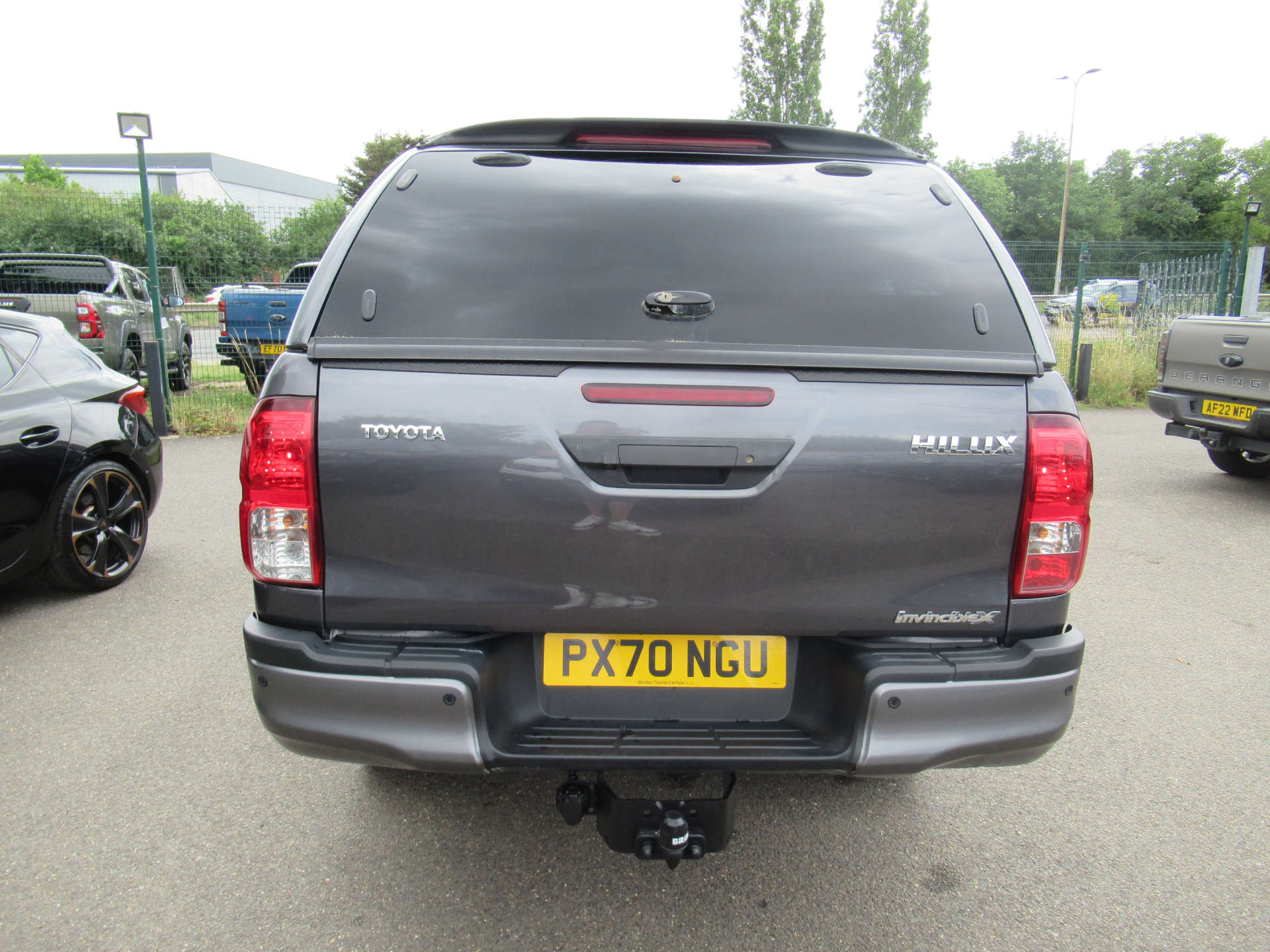 TOYOTA HILUX 2.4 HI-Luxury Invincible X D-4D 4WD Double Cab Auto 4WD 5dr #9